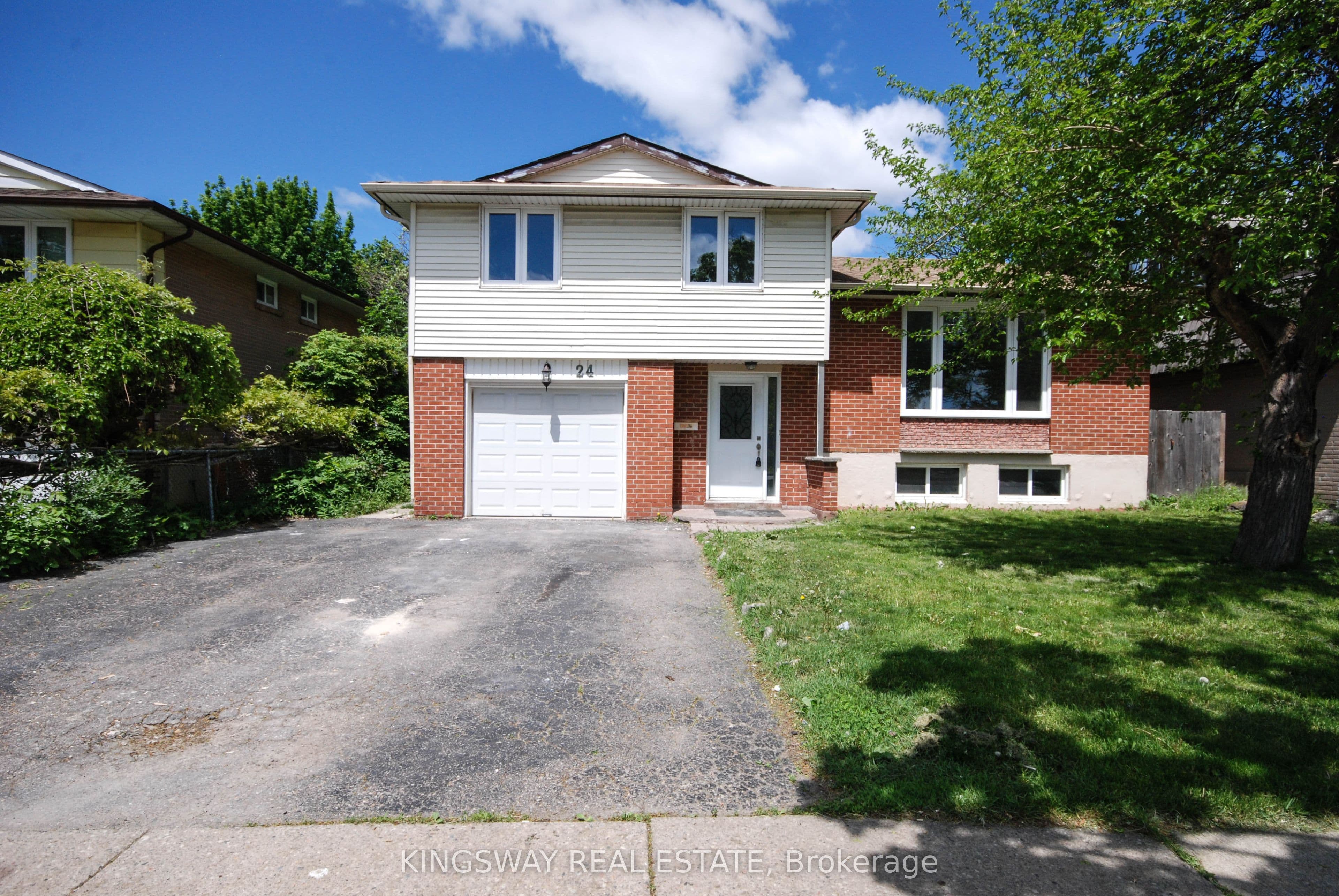 24 Archdekin Drive photo 1