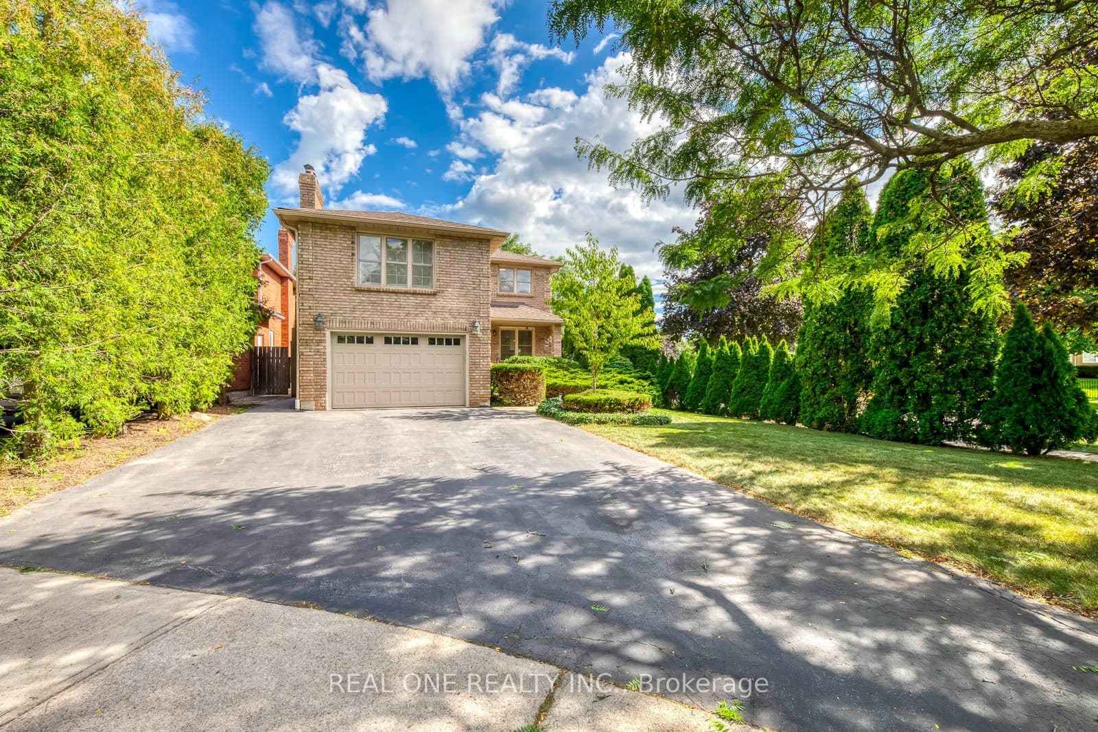 1384 Bramblewood Green N/A photo 1