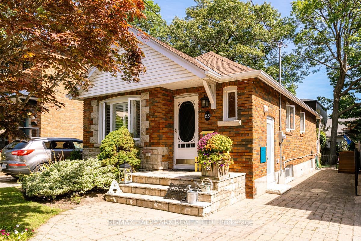 65 Haig Avenue photo 1