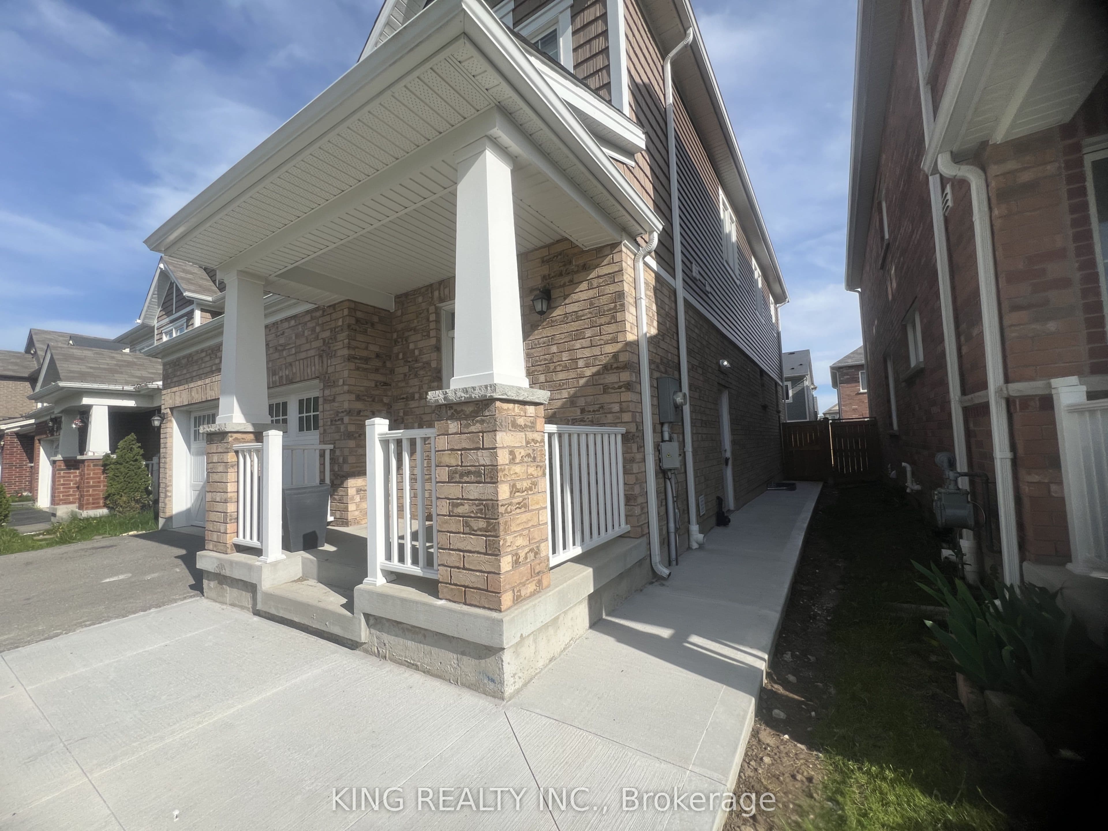 Unit # Unit 2 349 Grovehill Crescent photo 1