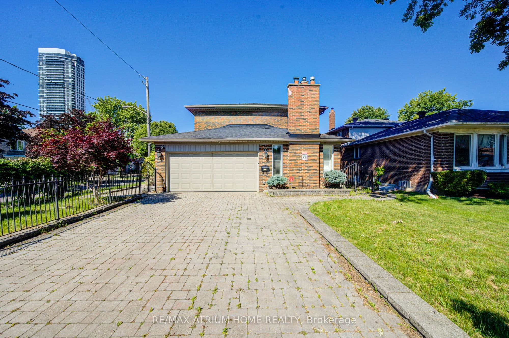 8 Patrick Boulevard photo 1