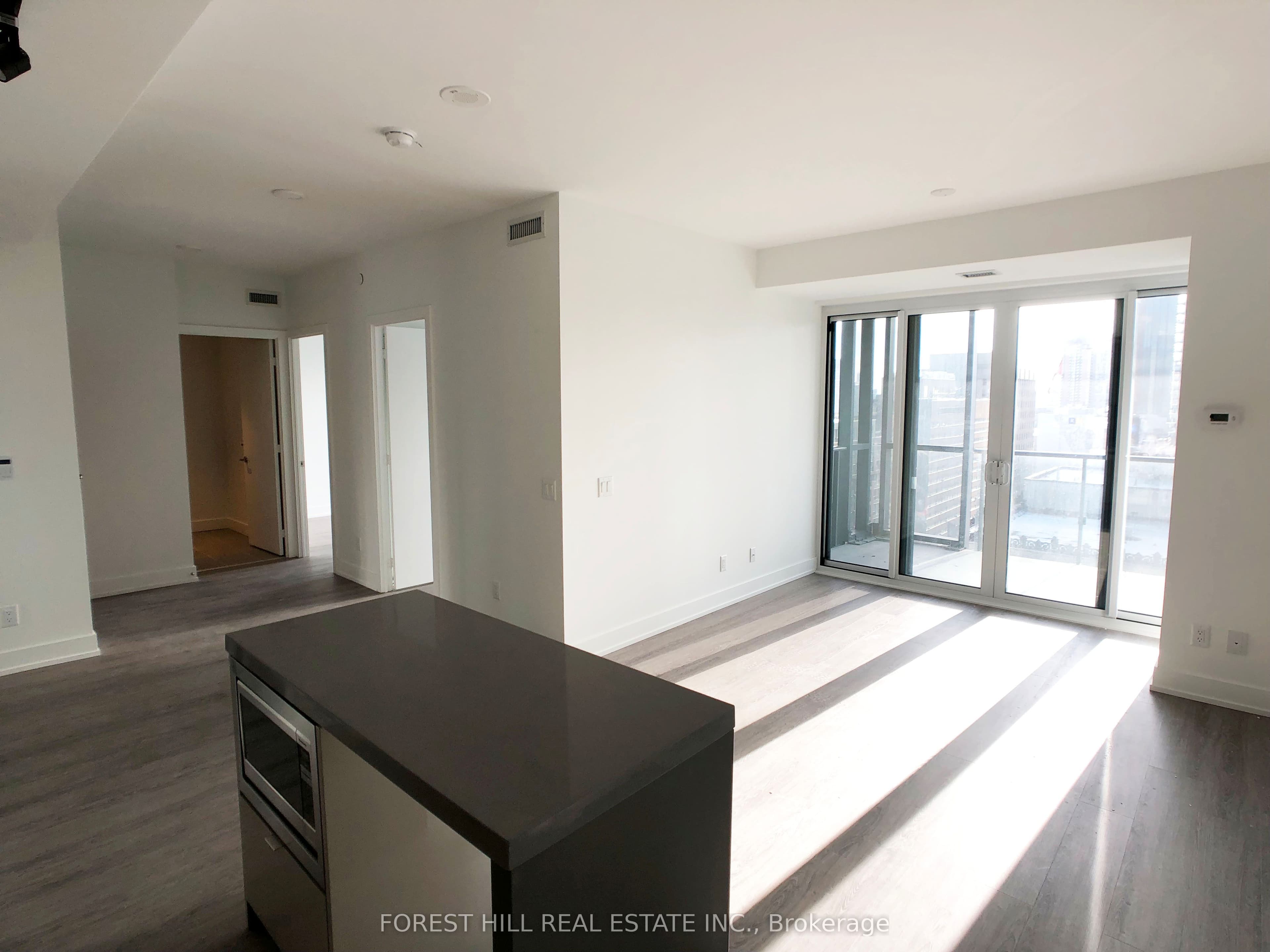 Unit 1911 7 Grenville Street photo 1