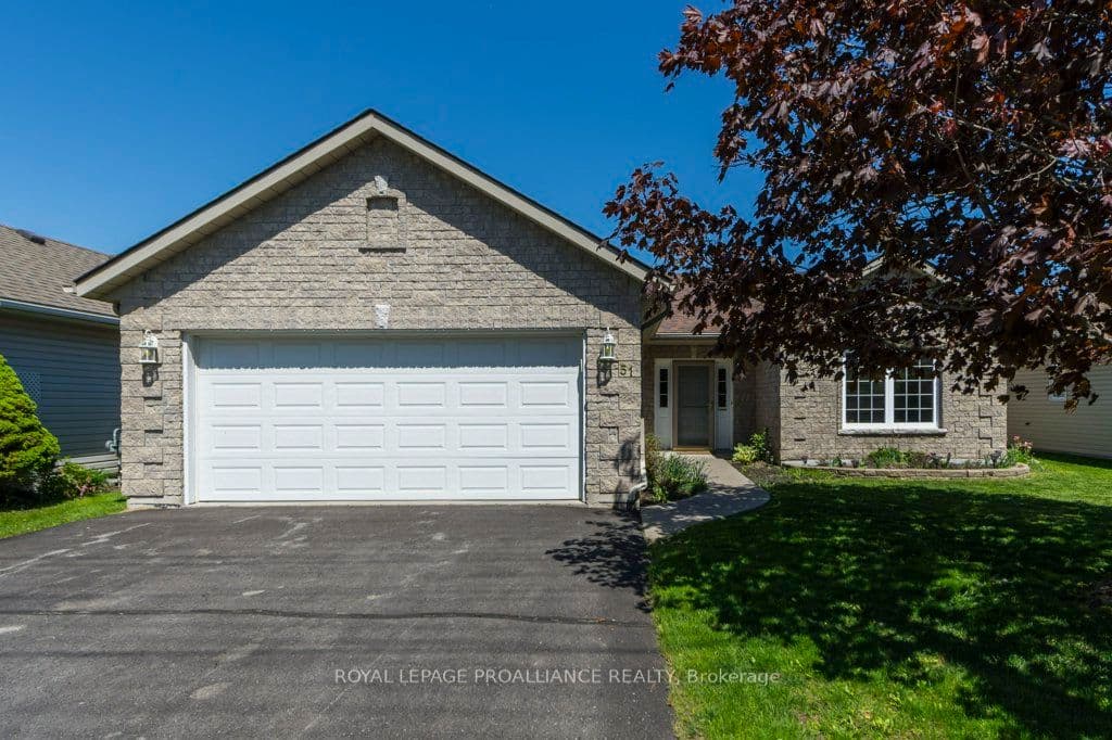51 Applewood Drive photo 1