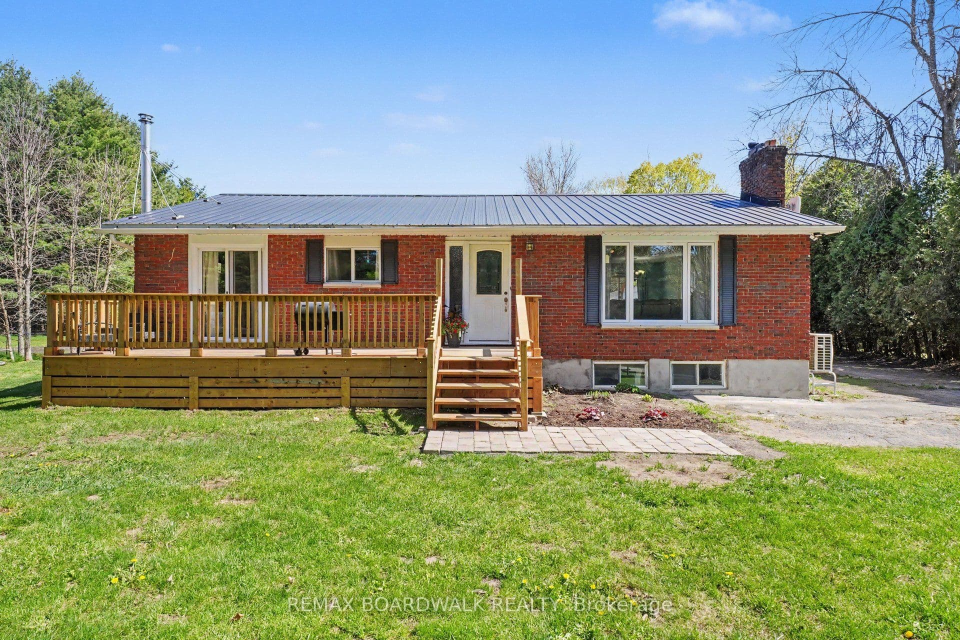 2213 County Road photo 1