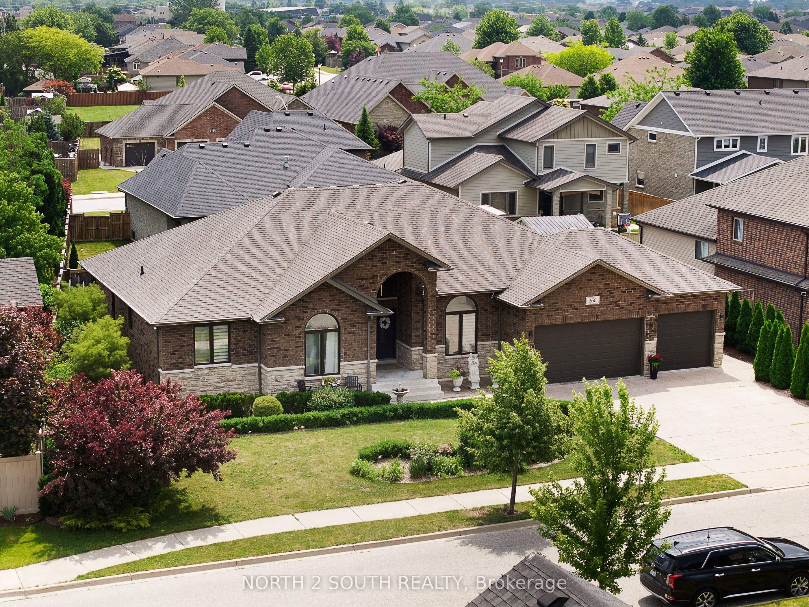 268 Carole Court photo 1