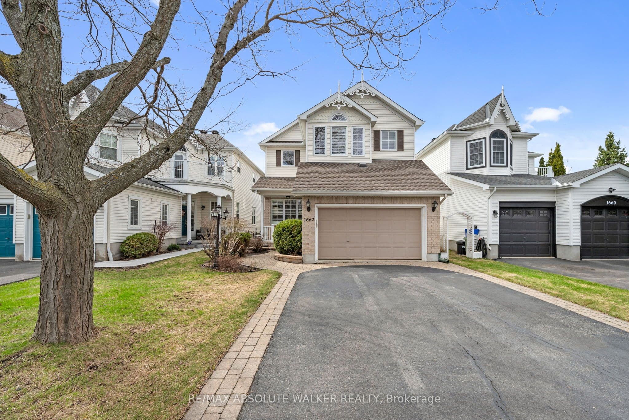 1662 Frenette Street photo 1