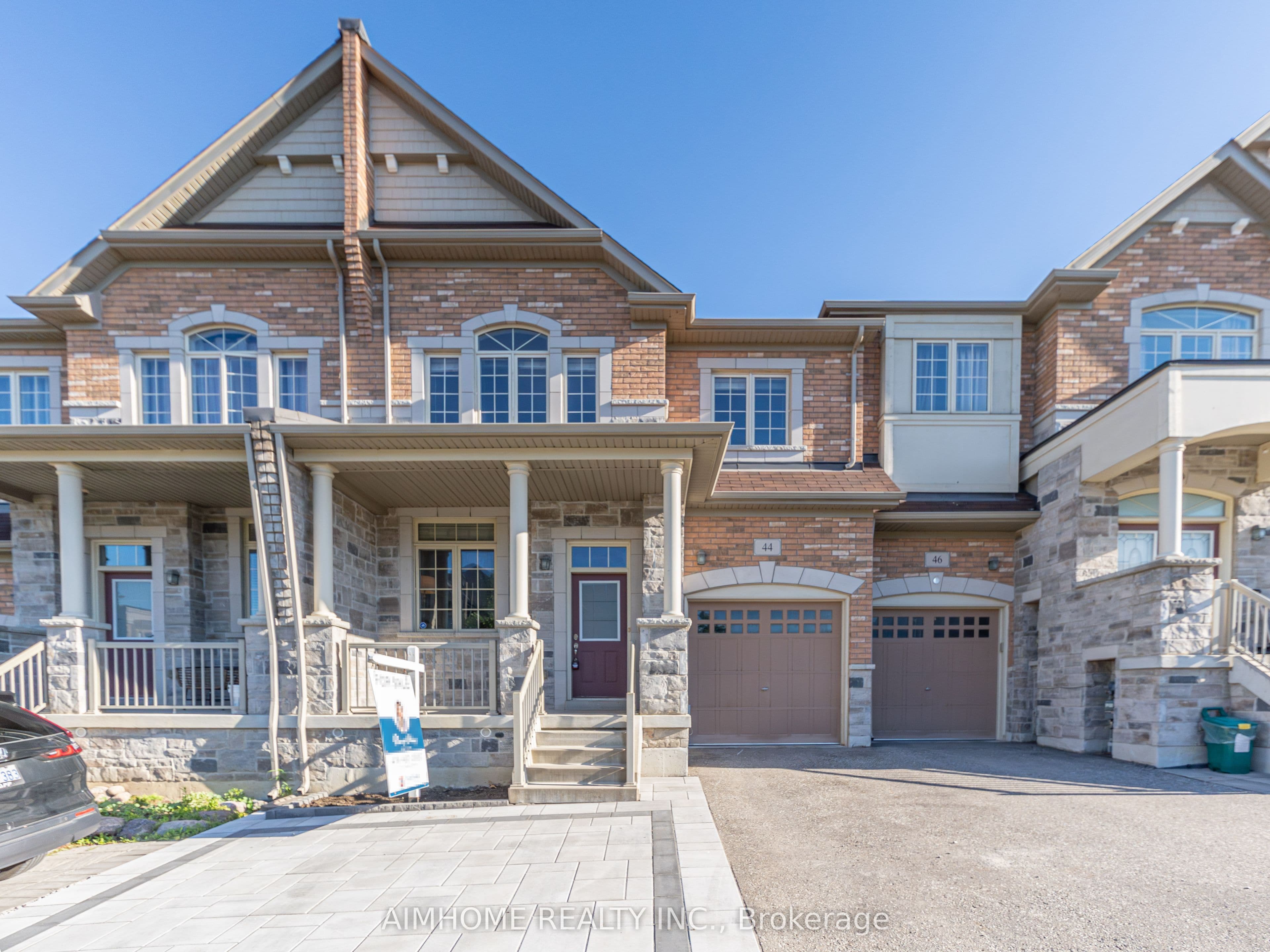 44 Nipigon Avenue photo 1