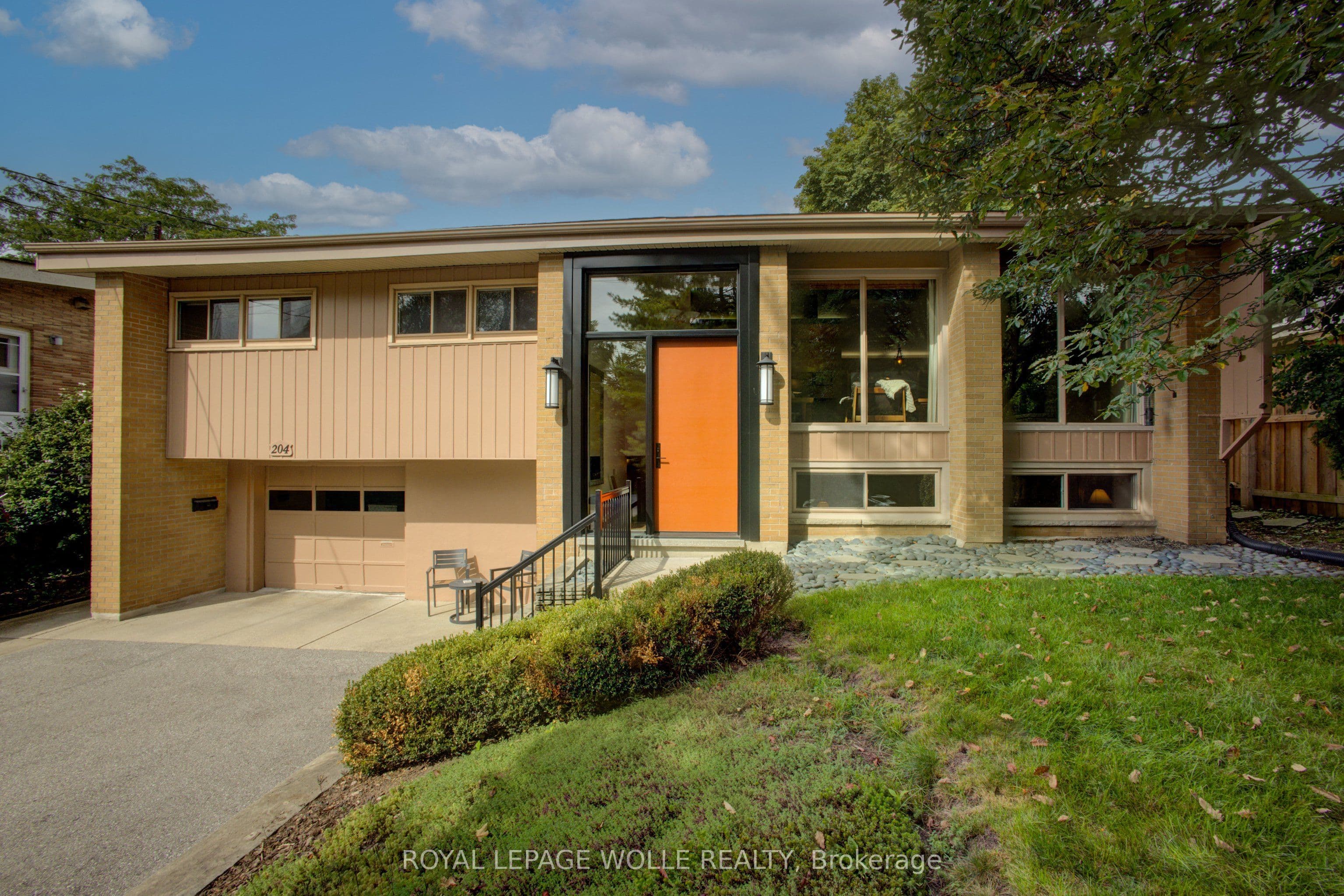 204 Manchester Road photo 1