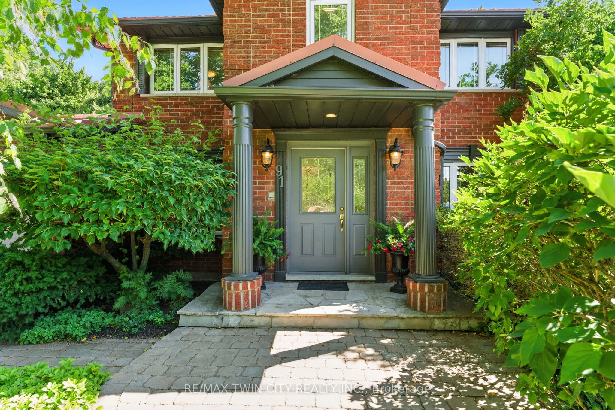 91 Abbey Close photo 1