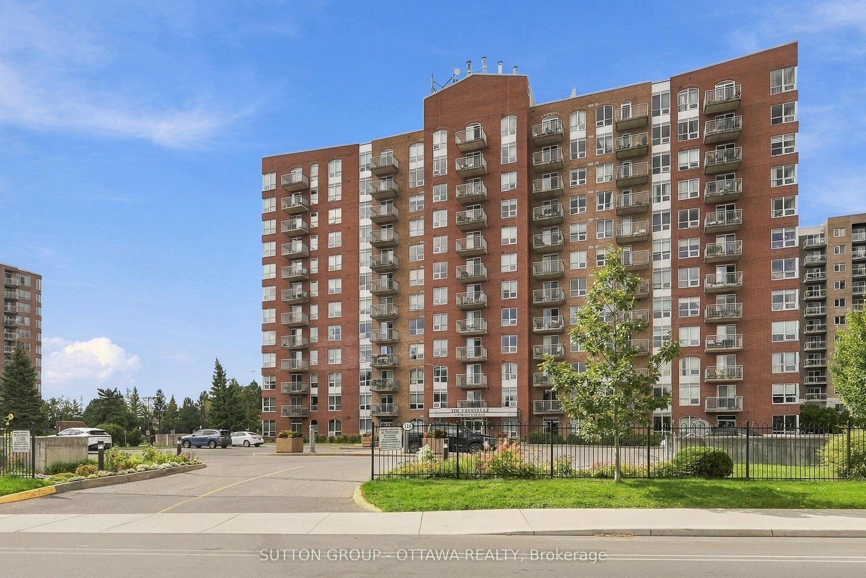 Unit 802 120 Grant Carman Drive photo 1