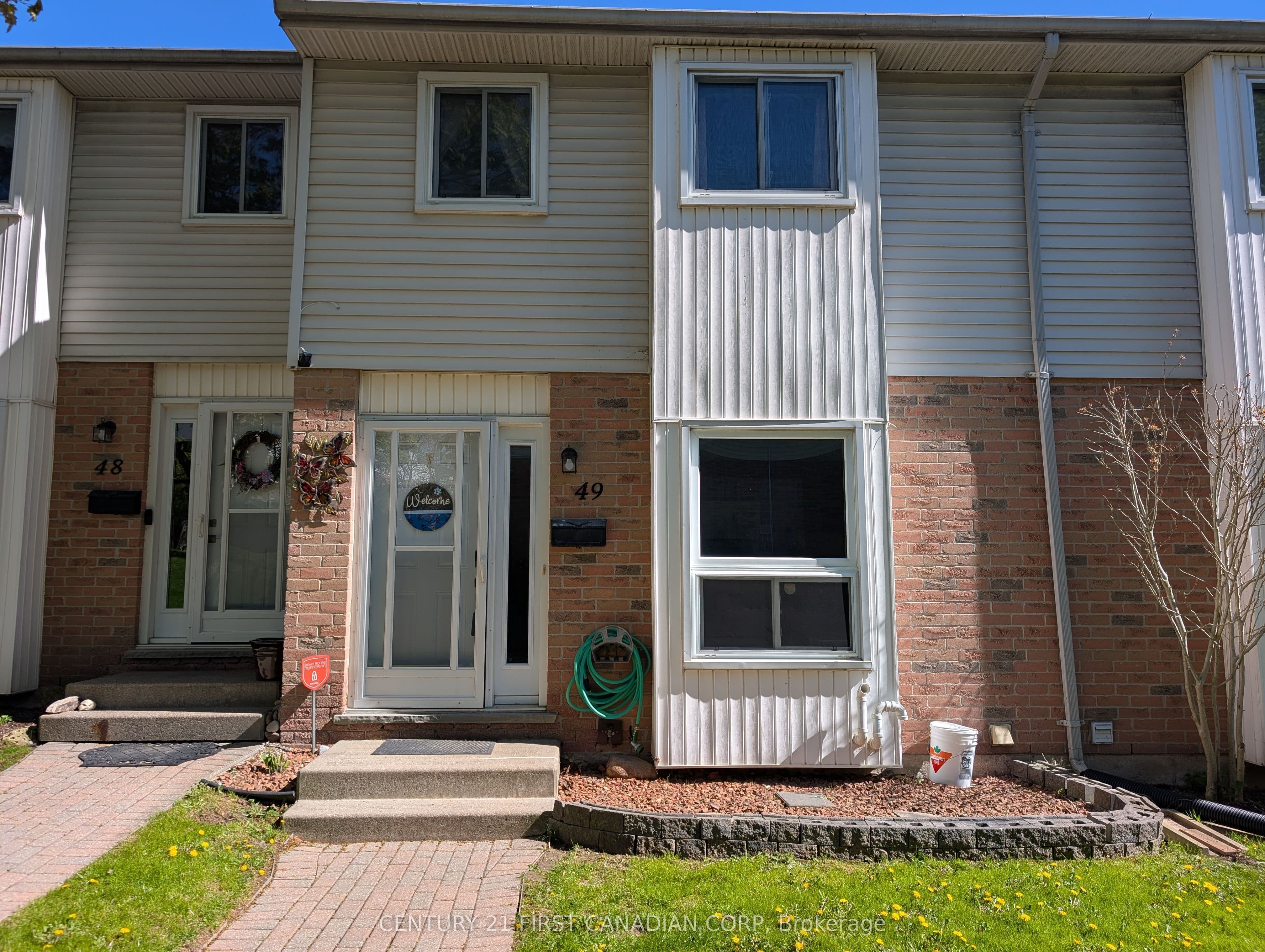 Unit 49 110 Deveron Crescent photo 1