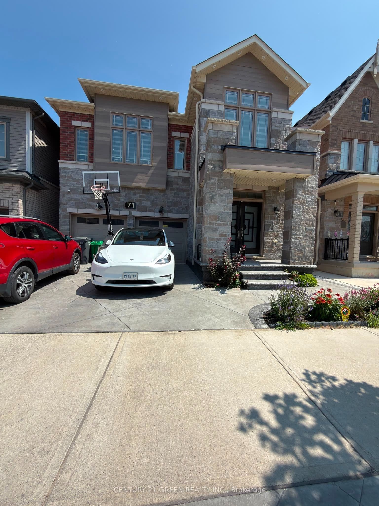 Unit MAIN 71 Eberly Woods Drive photo 1