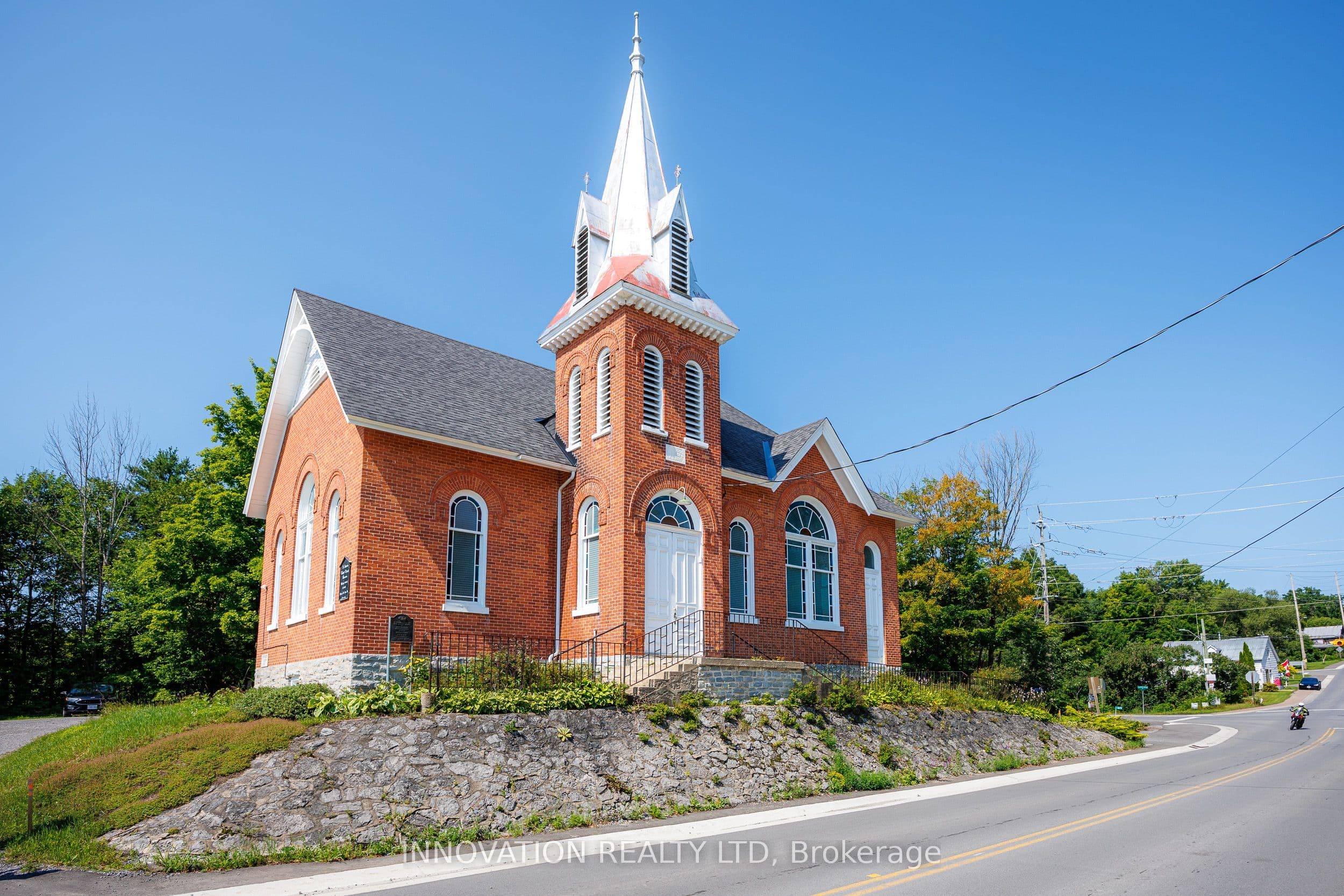 1673 Burnstown Road photo 1