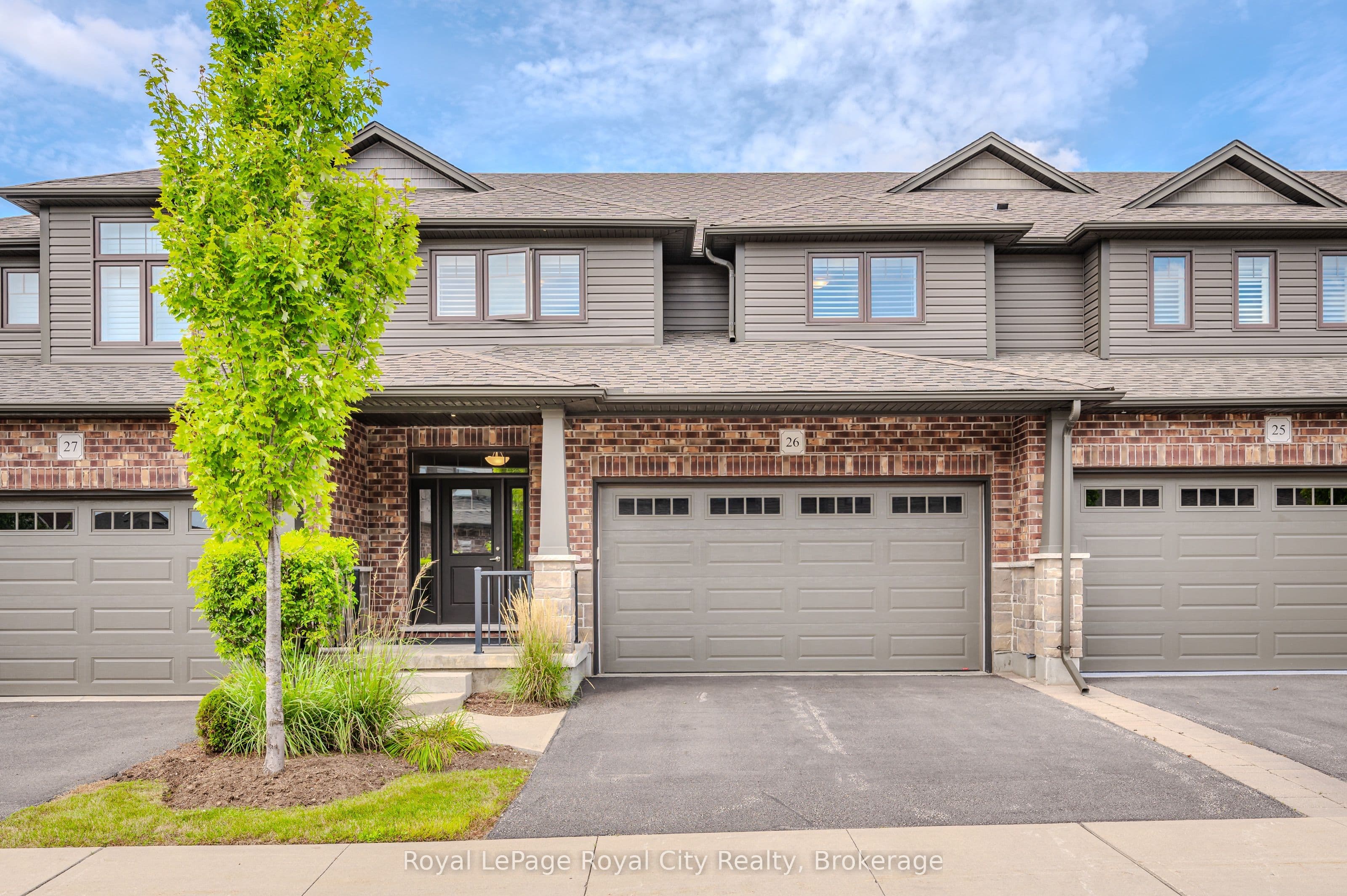 Unit 26 254 Gosling Gardens photo 1