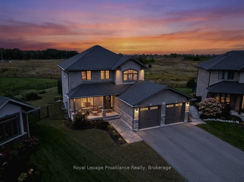 35 Virginia Crescent photo 1