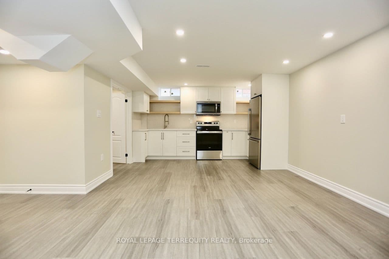 Unit Lower 2138 Castle Hill Court photo 1