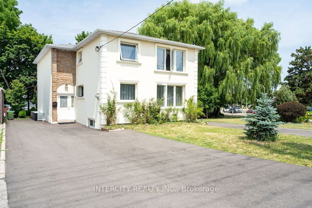 100 Dixon Road photo 1