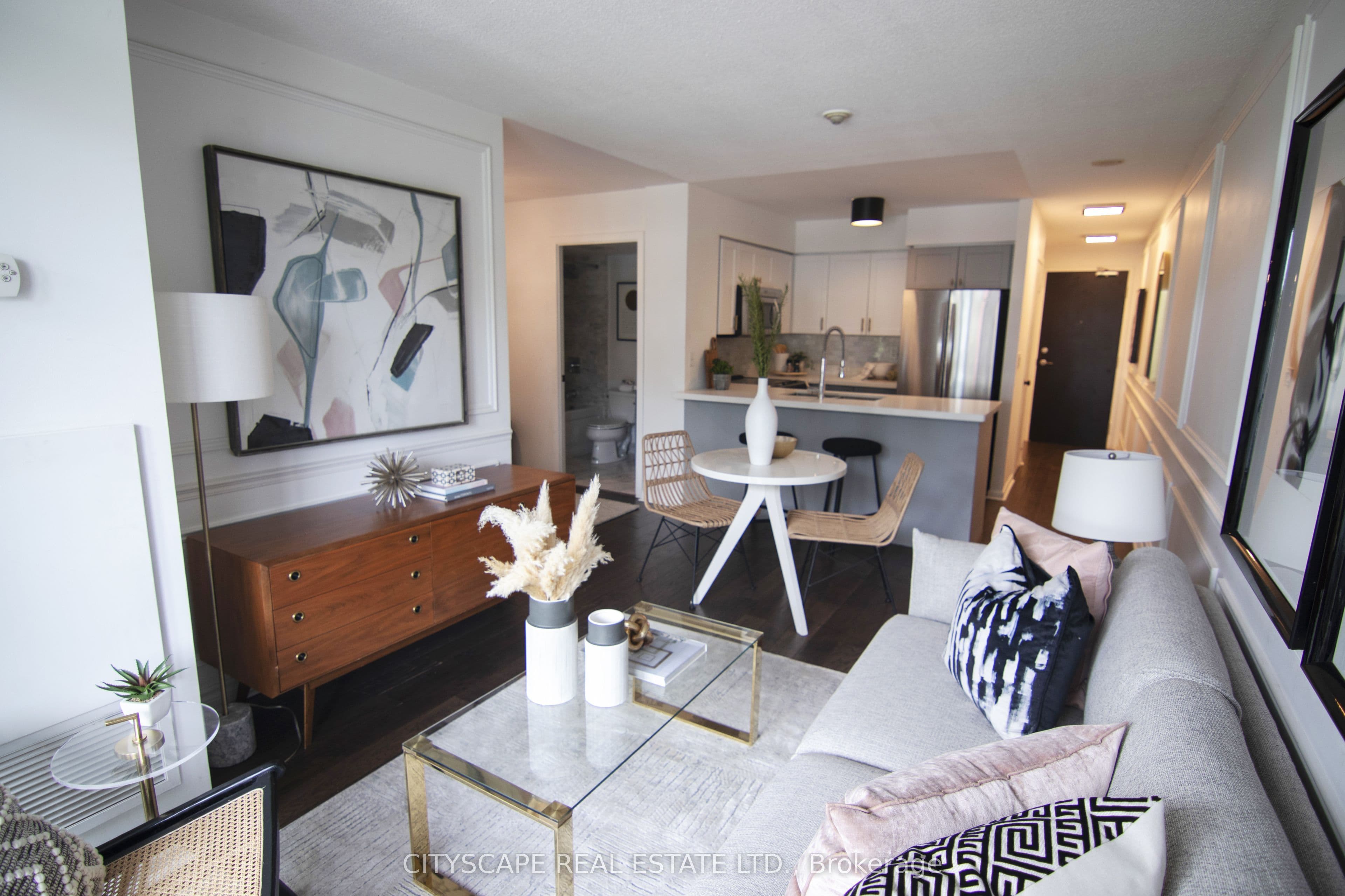 Unit 322 231 Fort York Boulevard photo 1