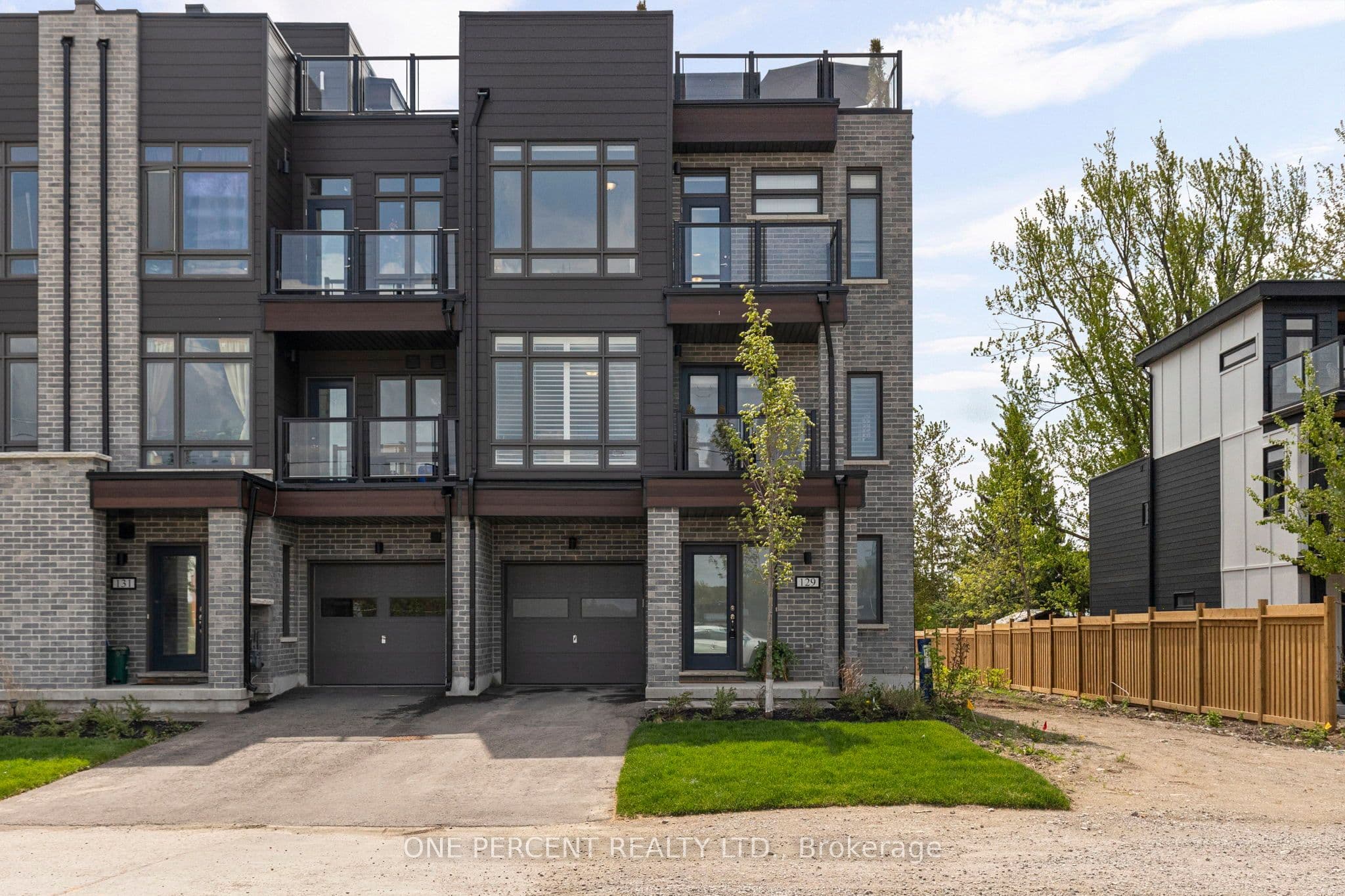 129 Colborne Street photo 1