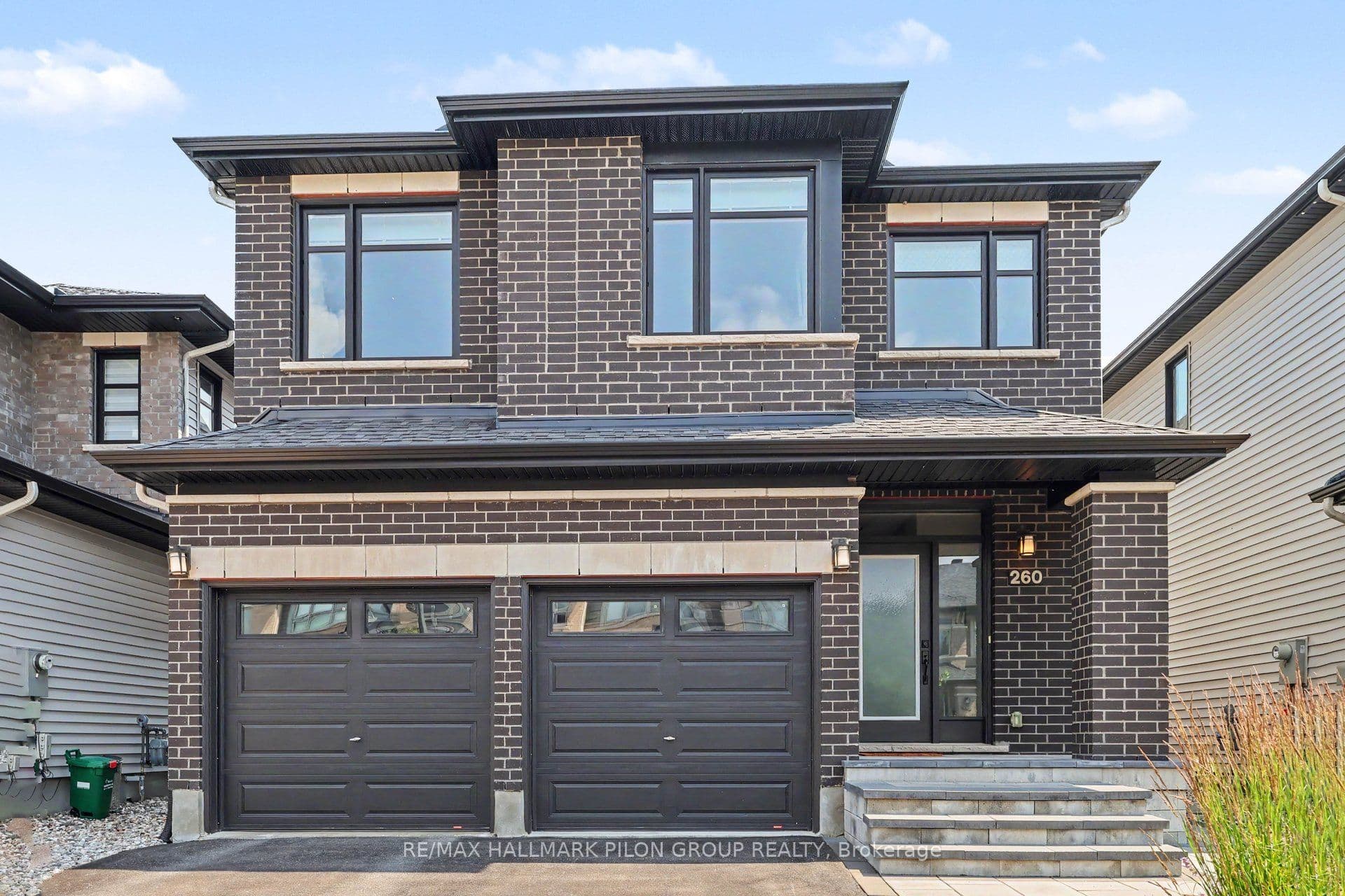 260 Shinleaf Crescent photo 1