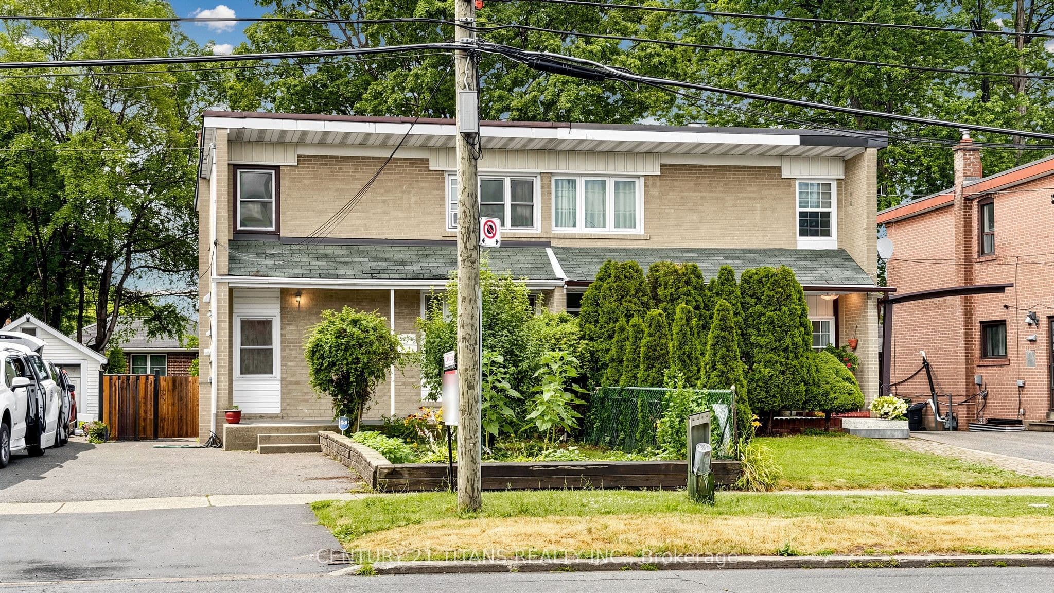 529A Birchmount Road photo 1