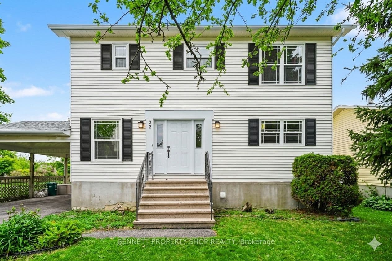 22 Poole Creek Crescent photo 1