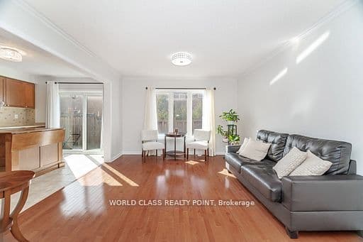 834 Herman Way photo 1