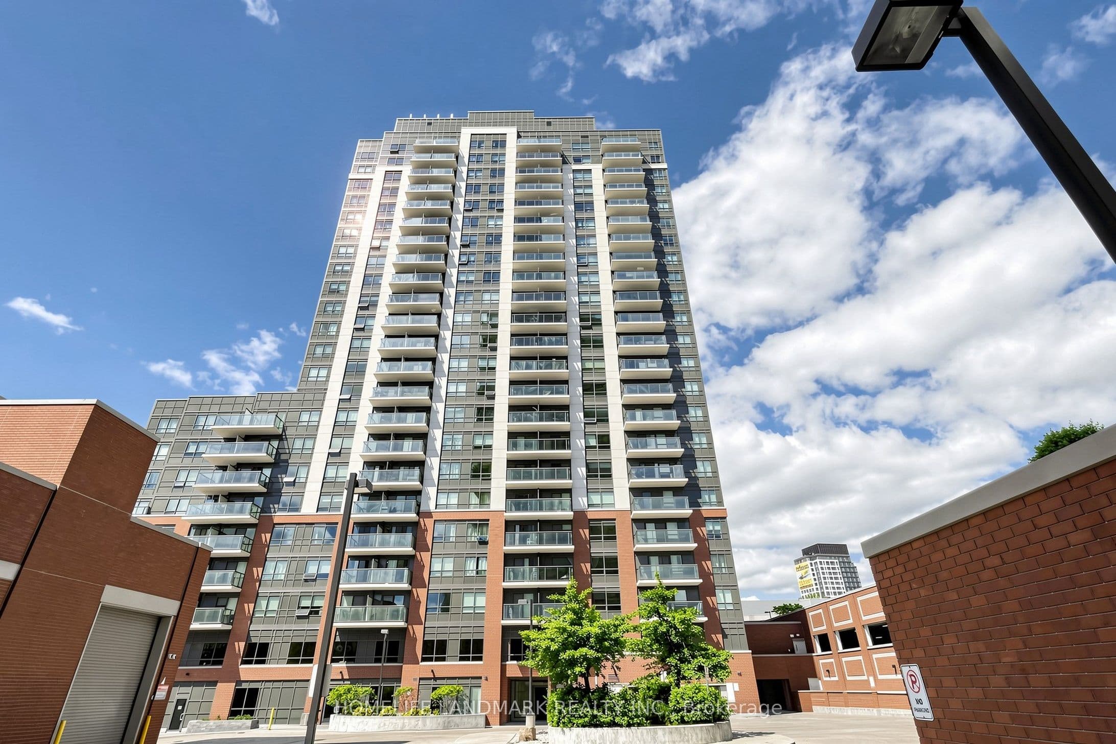 Unit 603 1420 Dupont Street photo 1