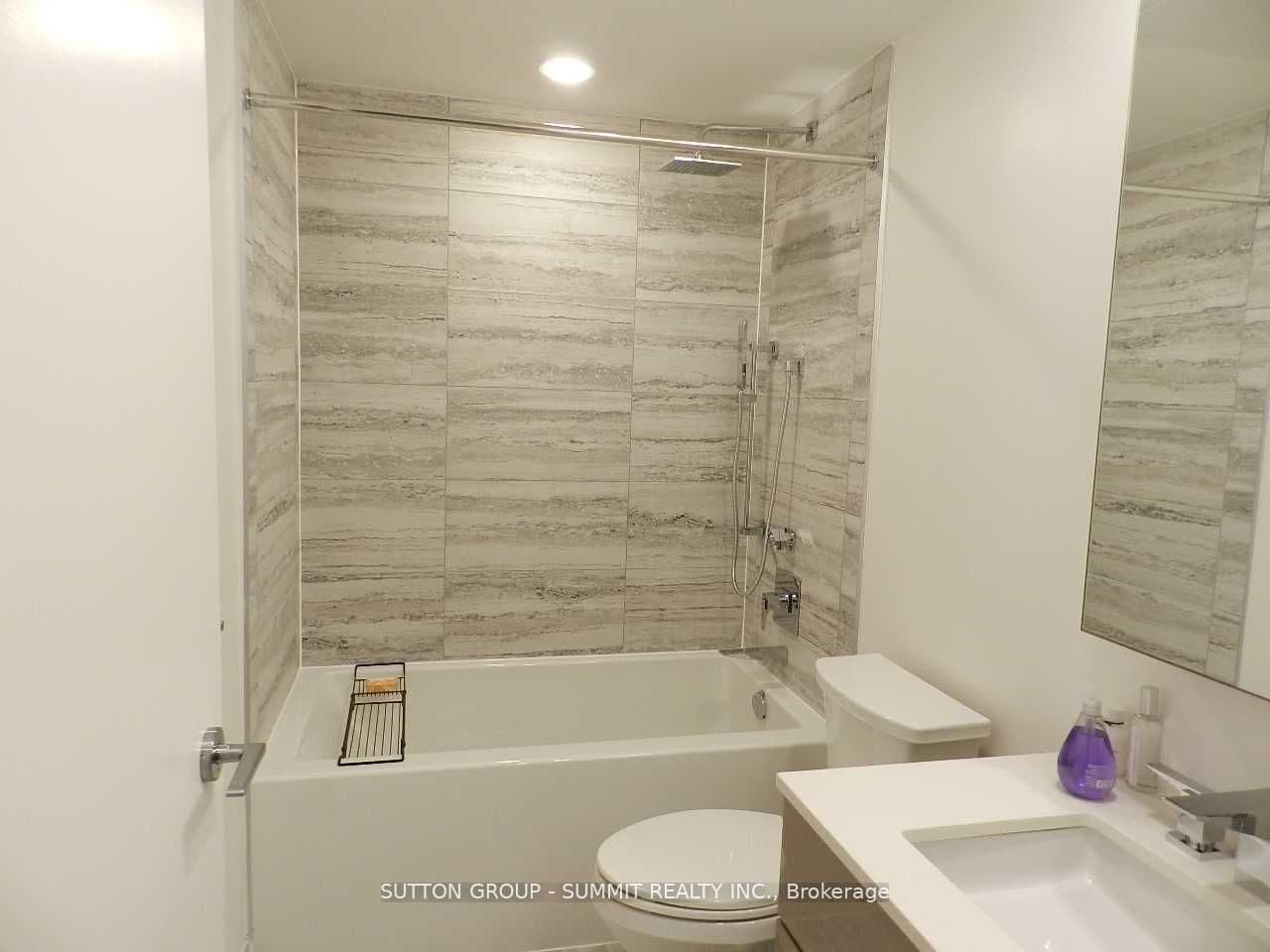 Unit 318 25 RICHMOND Street photo 1