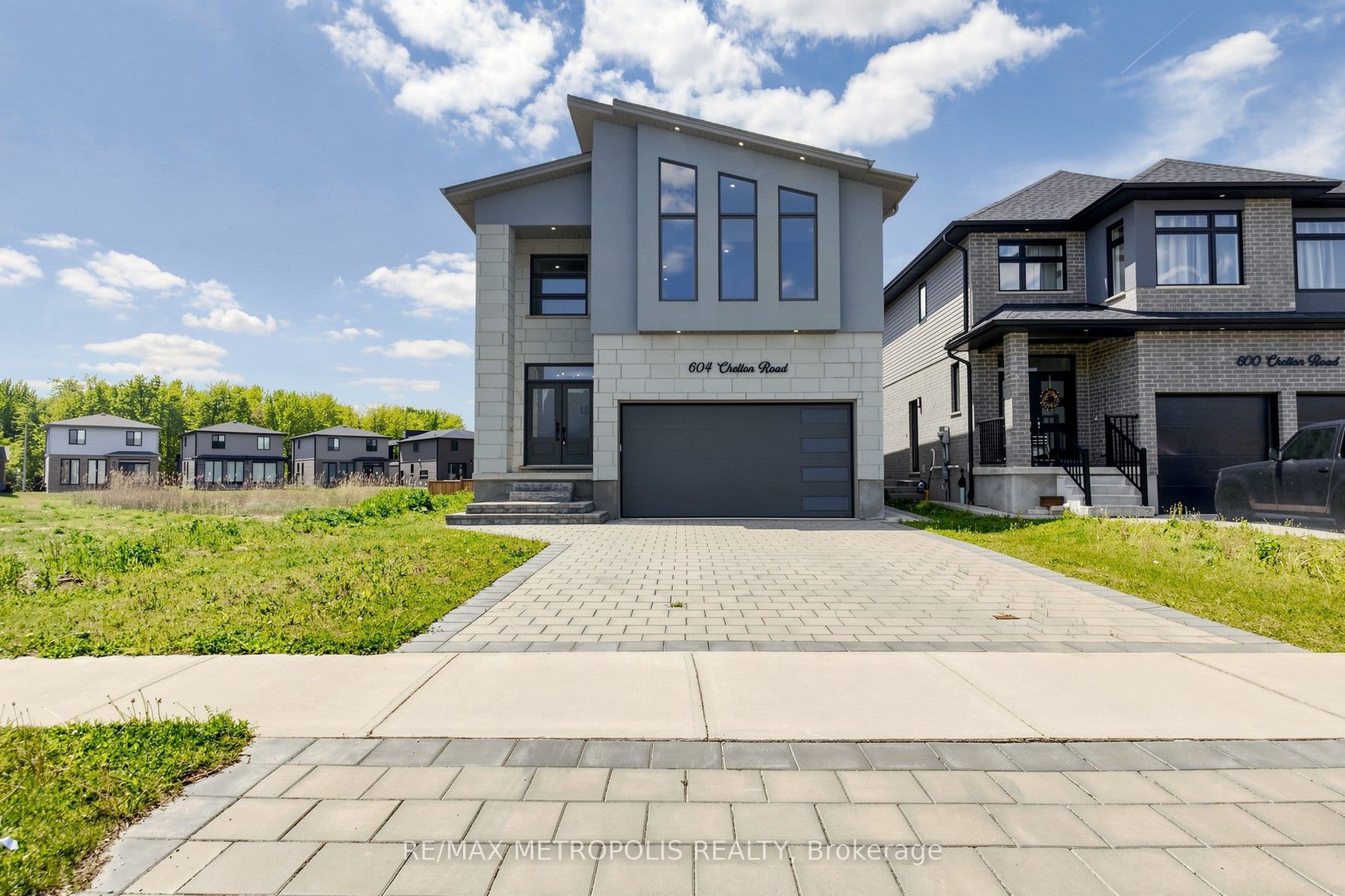 604 Chelton Road photo 1
