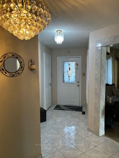 3546 Italia Crescent photo 1