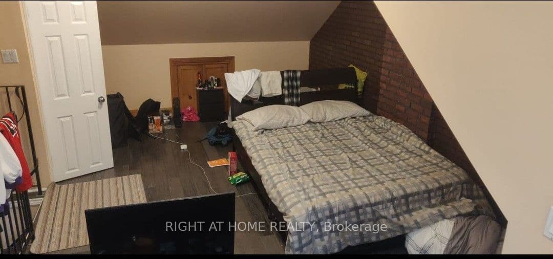 Unit 2 104 Bleecker Street photo 1
