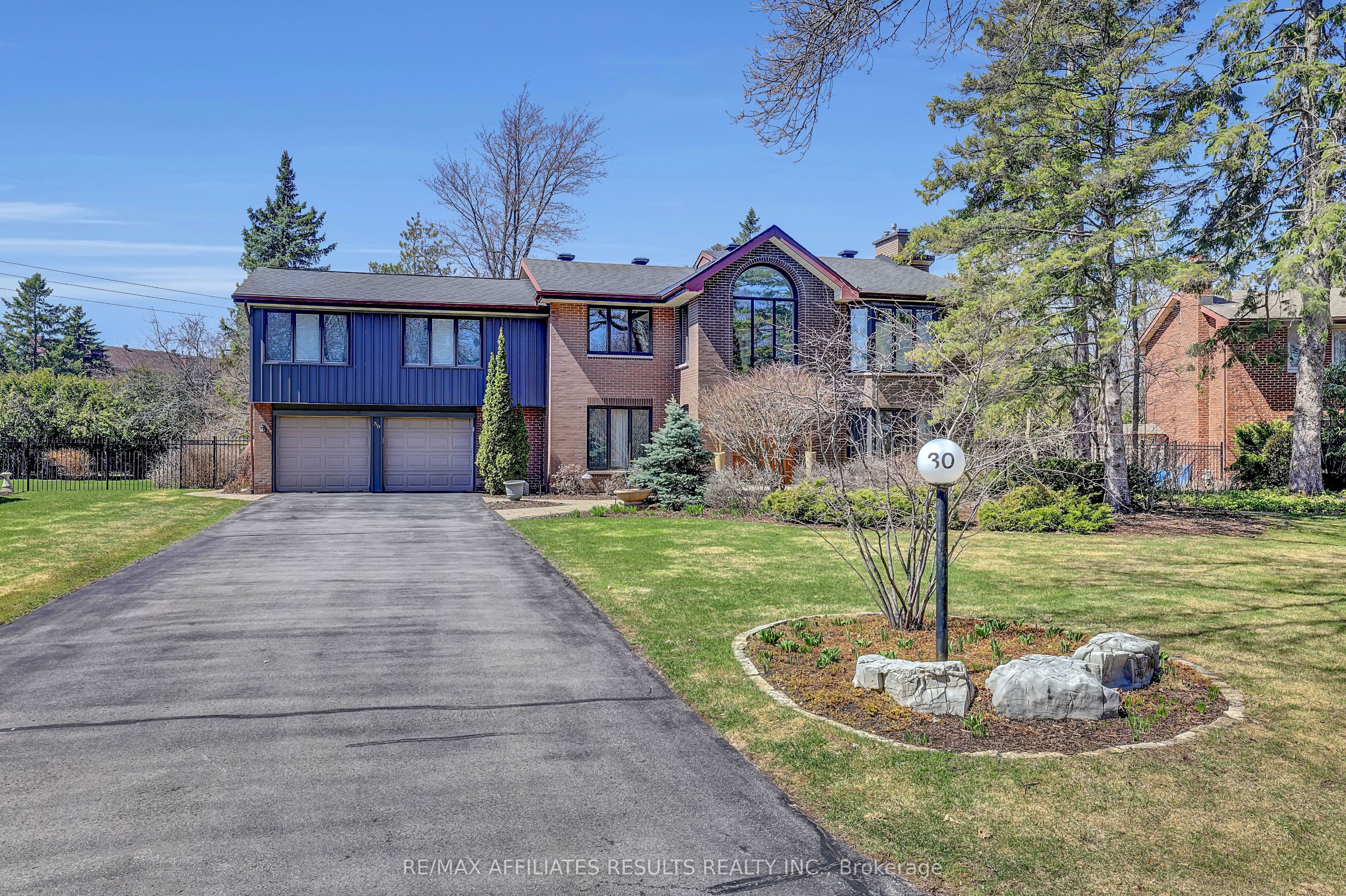 30 Pentland Crescent photo 1