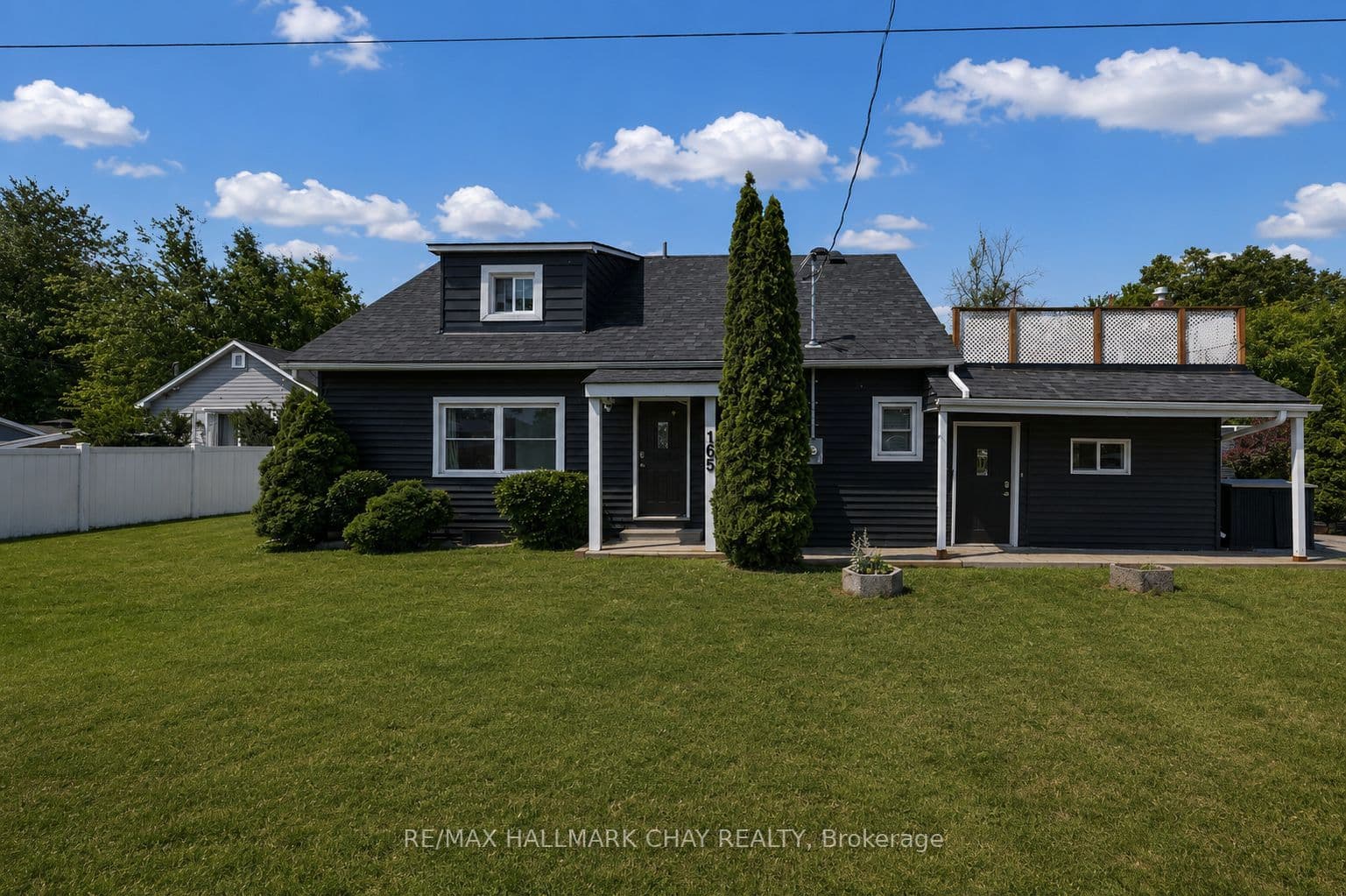 165 Cedar Island Road photo 1