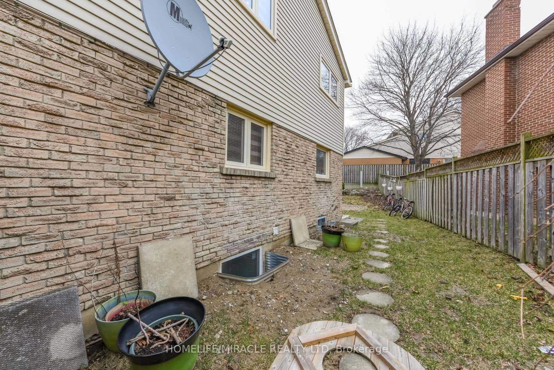 67 Massey Street photo 1