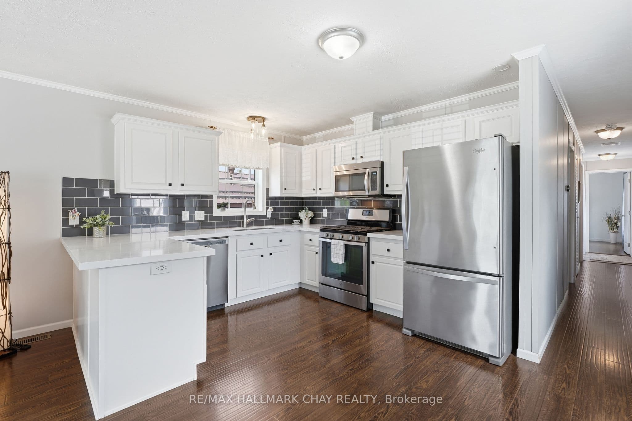 1298 Hilltop Road photo 1