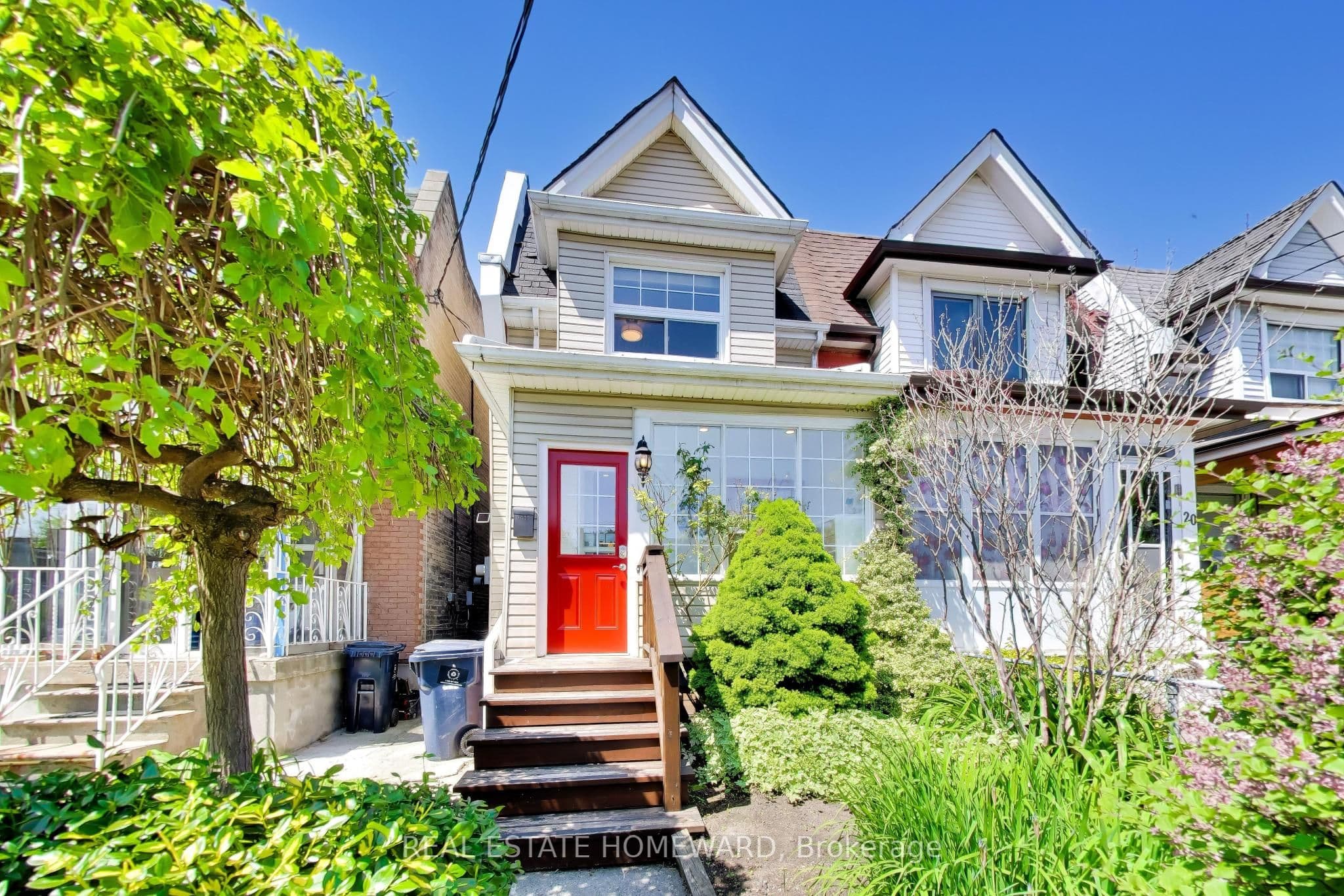 18 Britannia Avenue photo 1