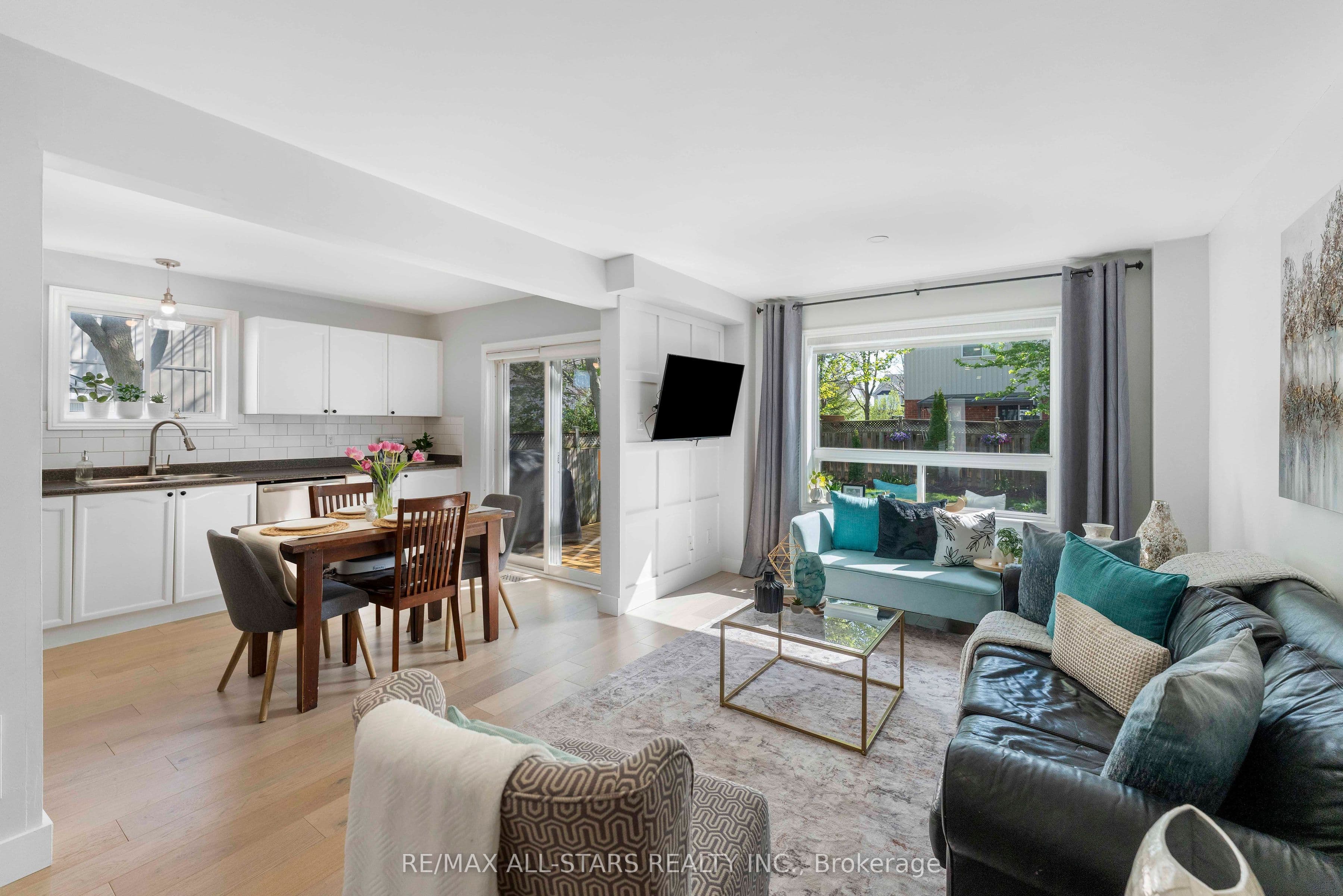 58 Margaret Graham Crescent photo 1
