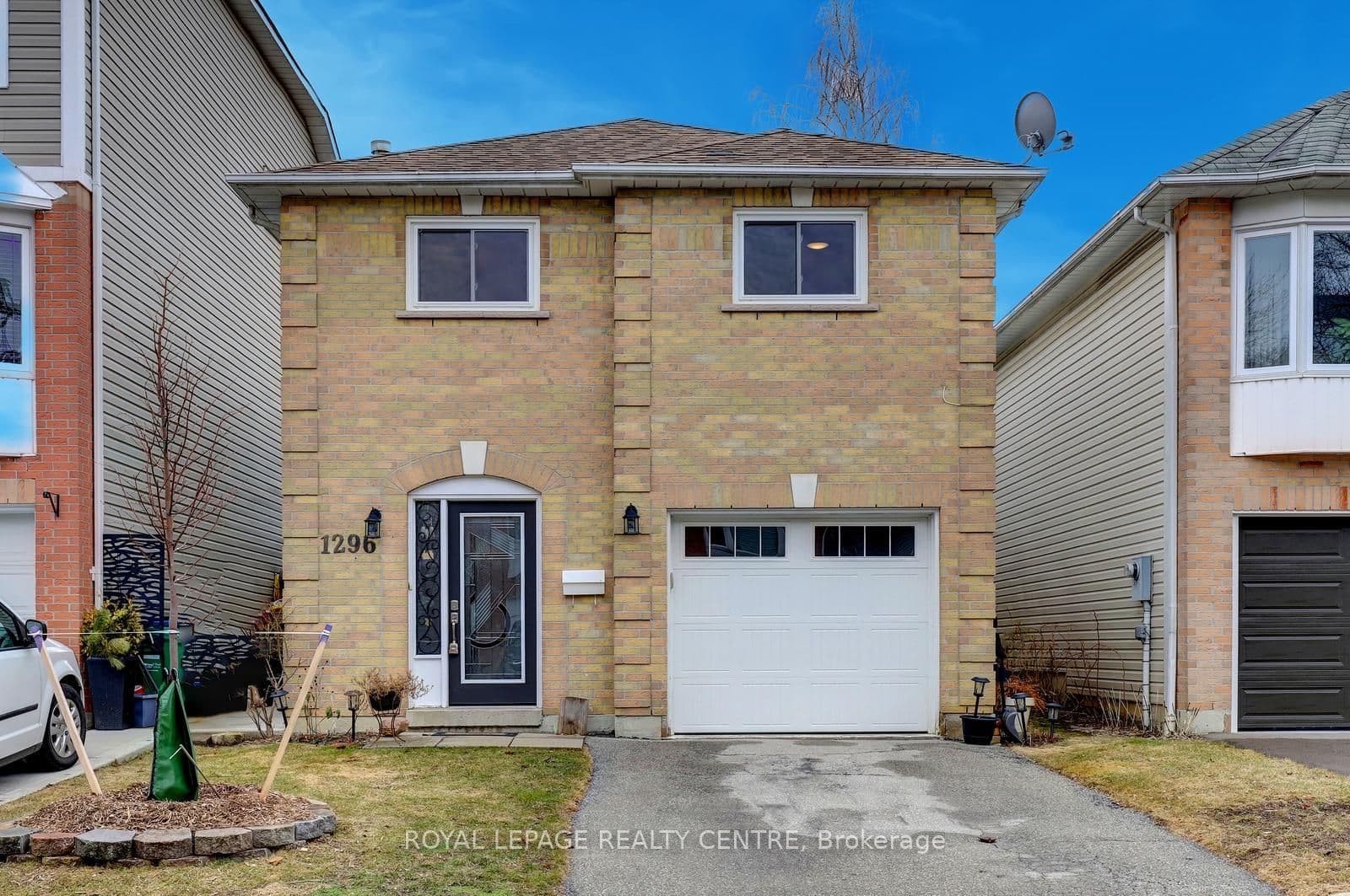 1296 Woodhill Court photo 1