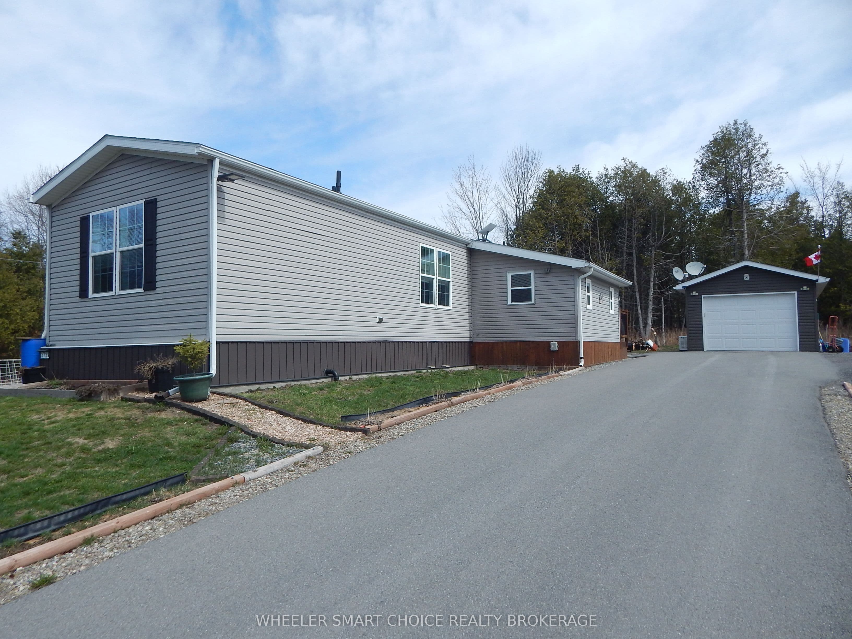 2729 Crows Nest Road photo 1