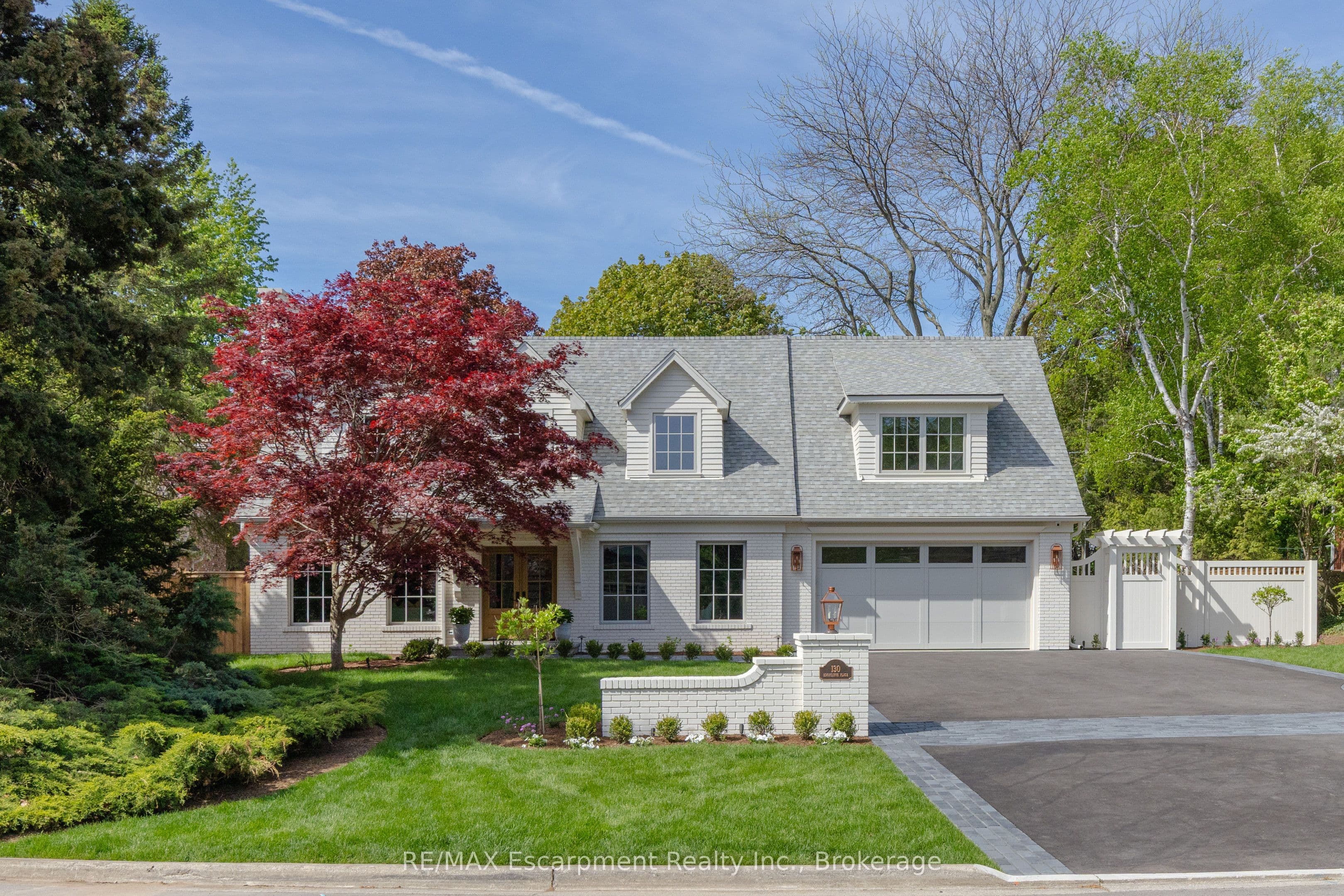 130 Edgecliffe Place photo 1