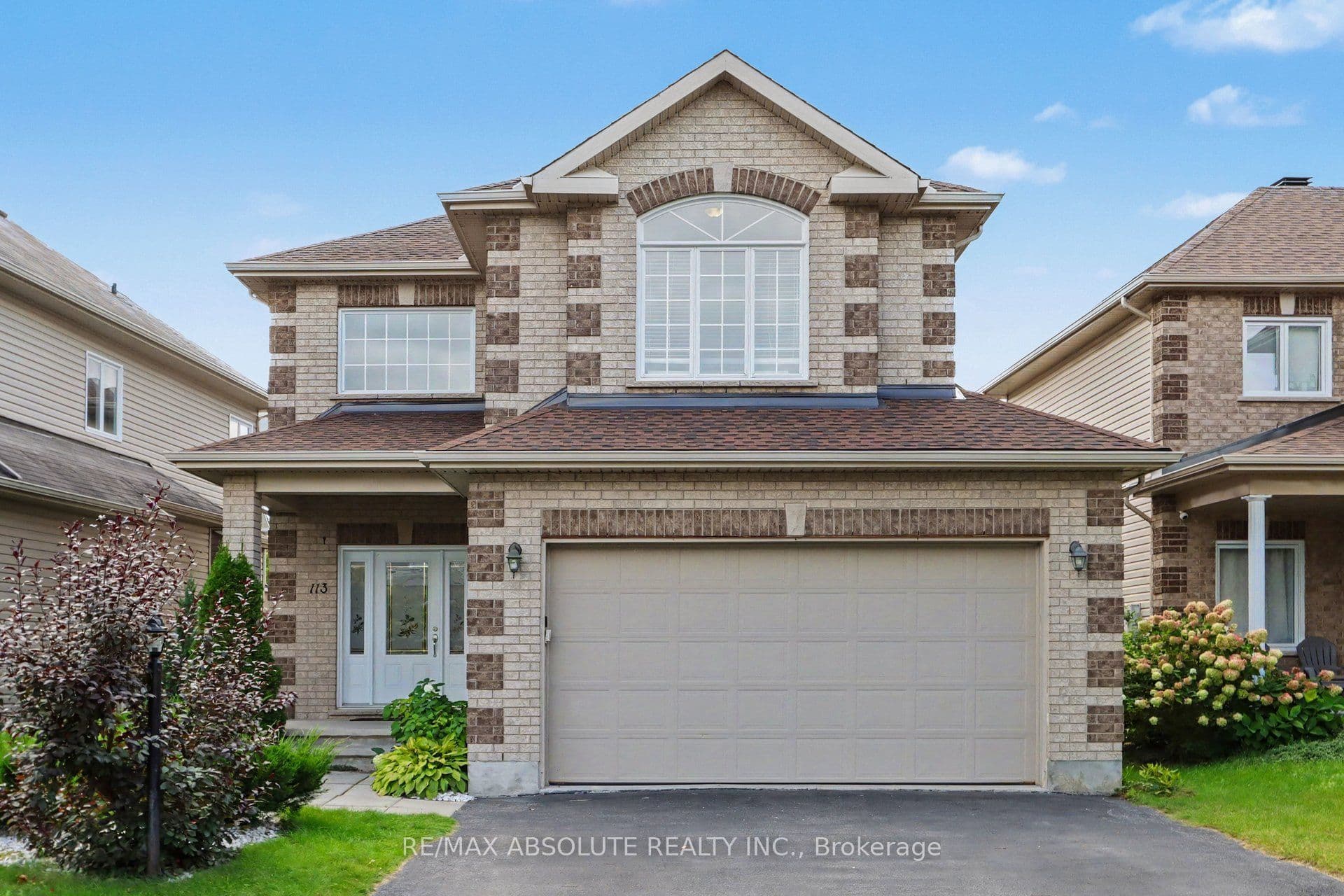 113 Sirocco Crescent photo 1
