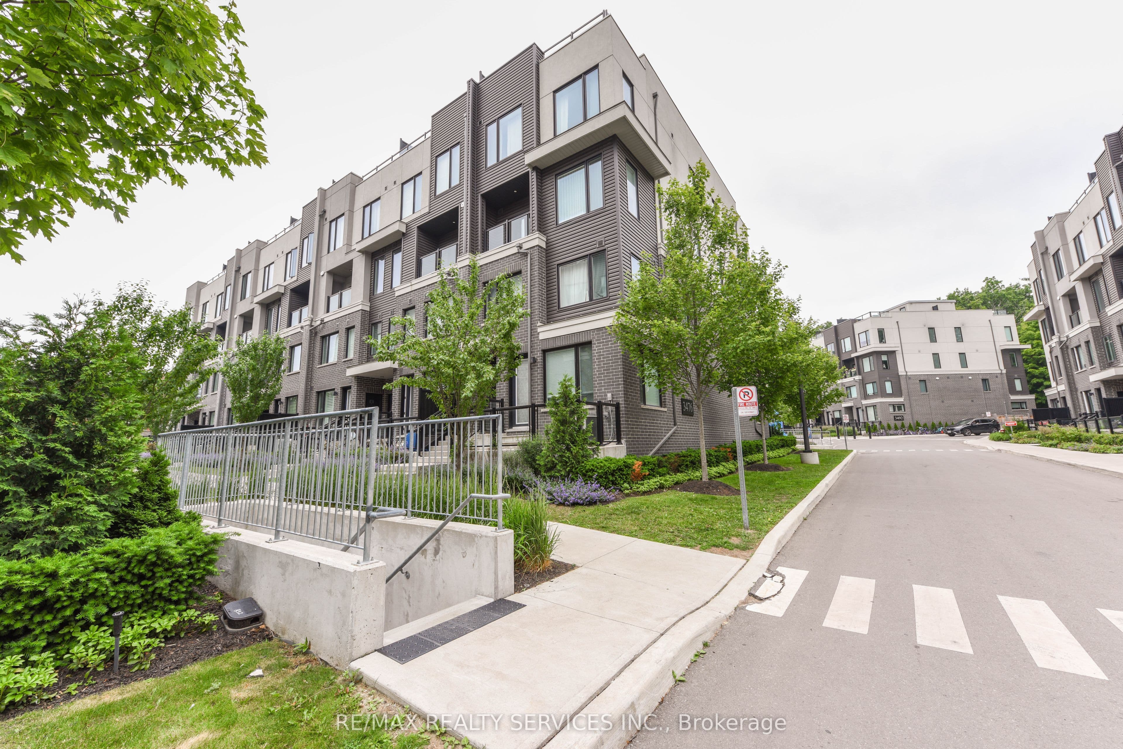Unit 8 3476 Widdicombe Way photo 1