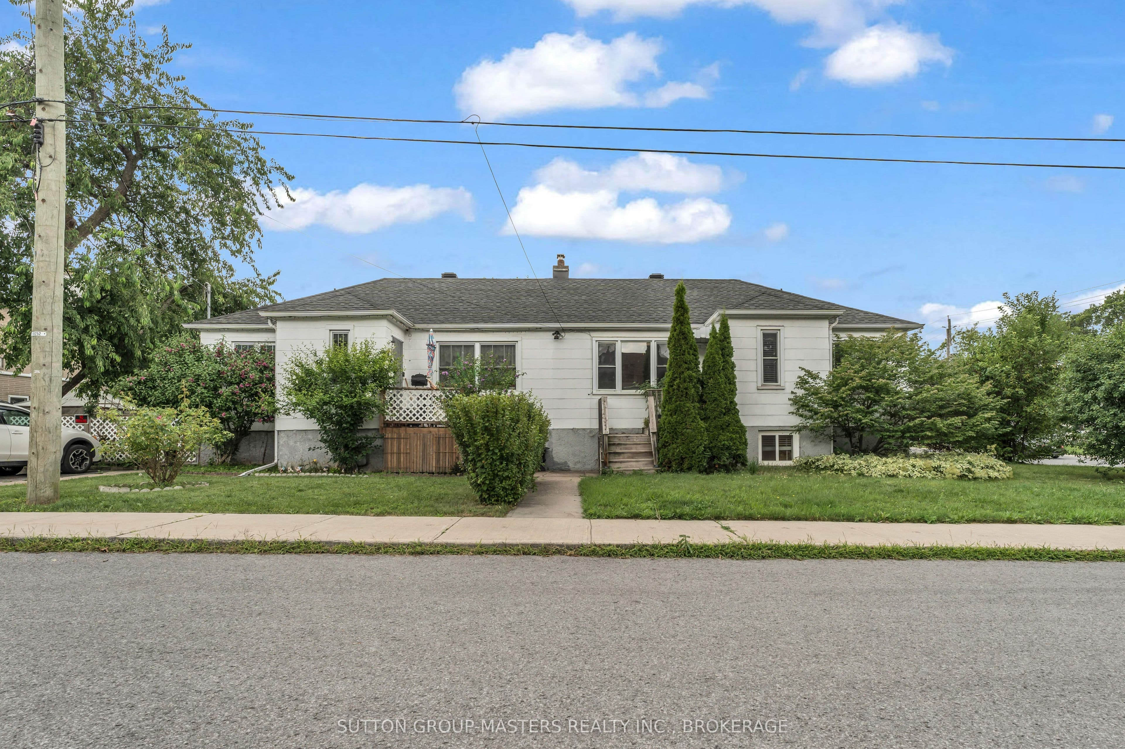 22 Westdale Avenue photo 1