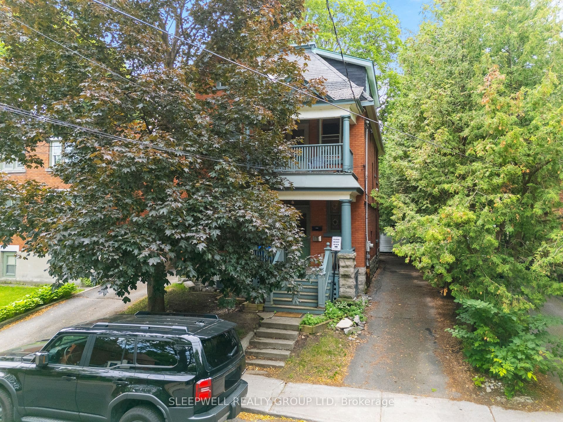 80 Fourth Avenue photo 1