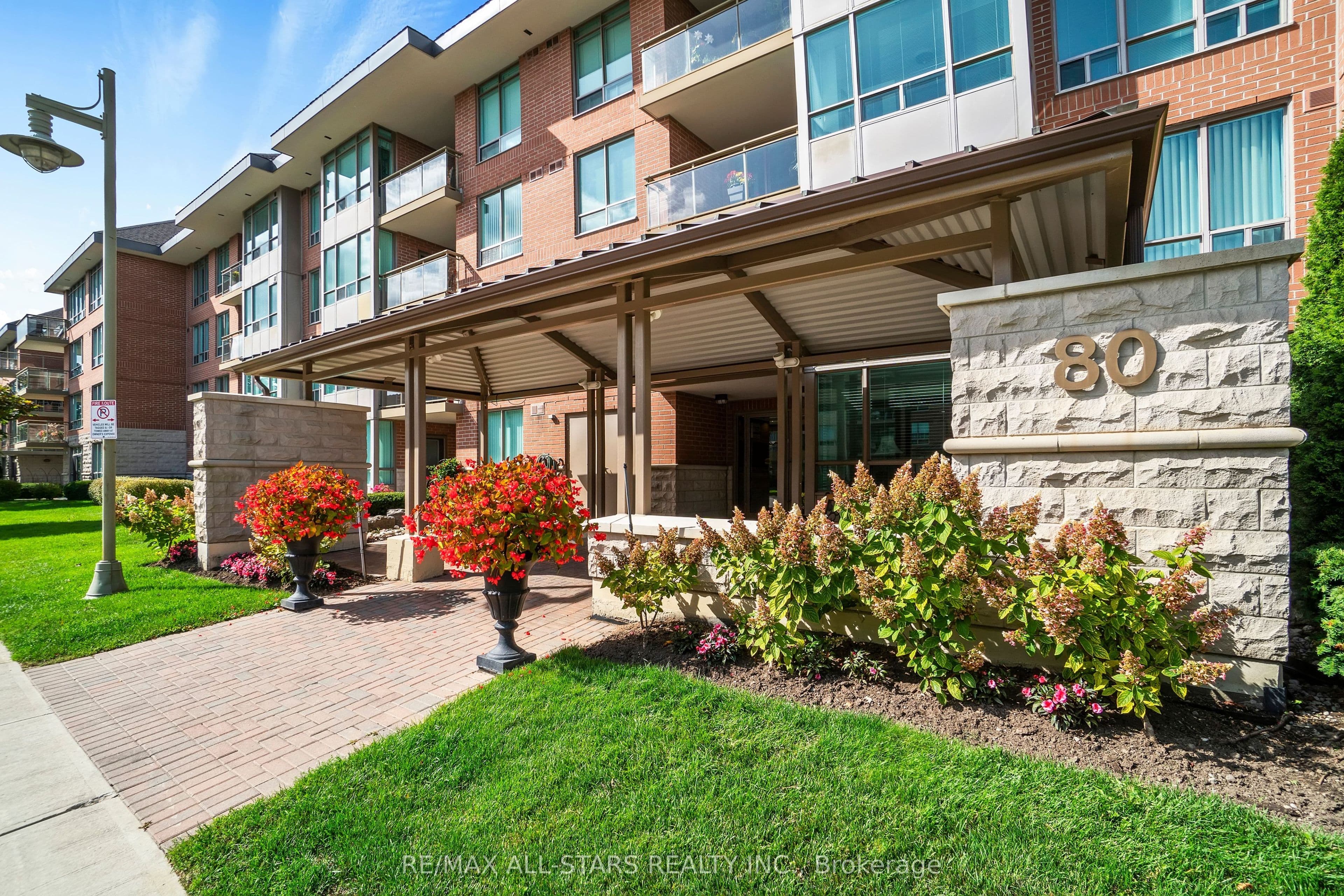 Unit 322 80 The Boardwalk Way photo 1