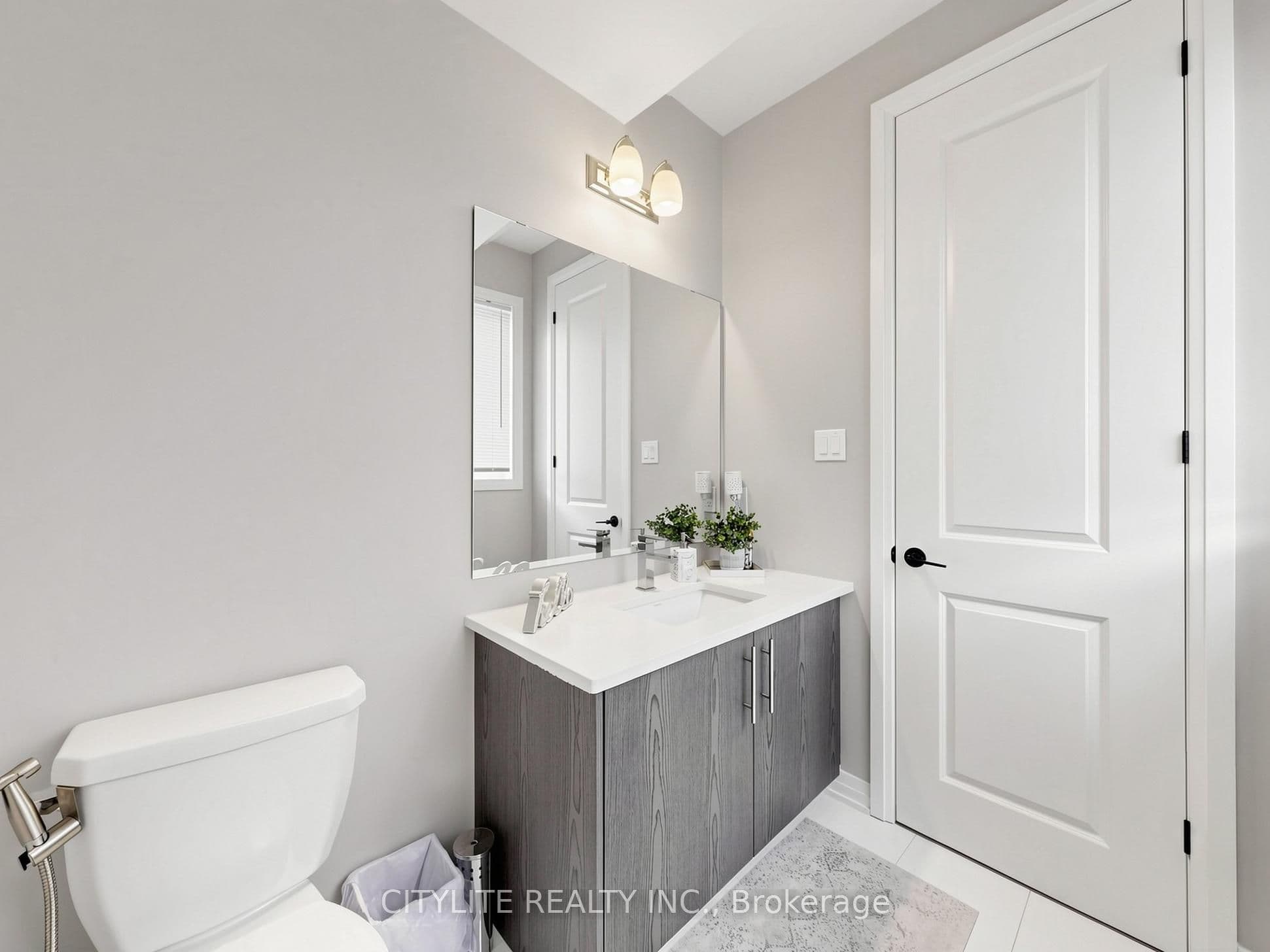 38 Ambereen Place photo 1