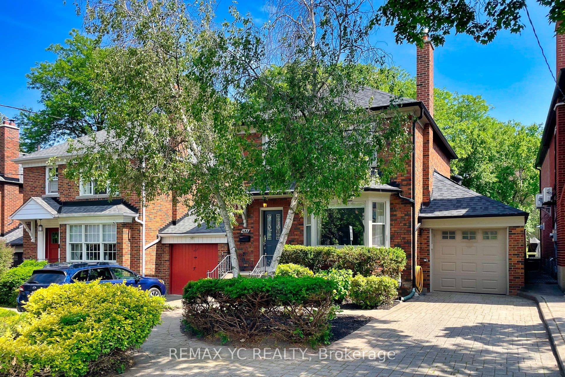 425 Broadway Avenue photo 1