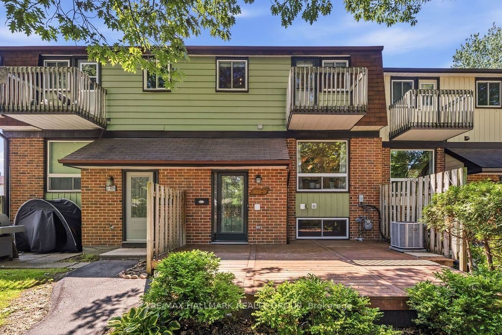 Unit 4 409 Montfort Street photo 1