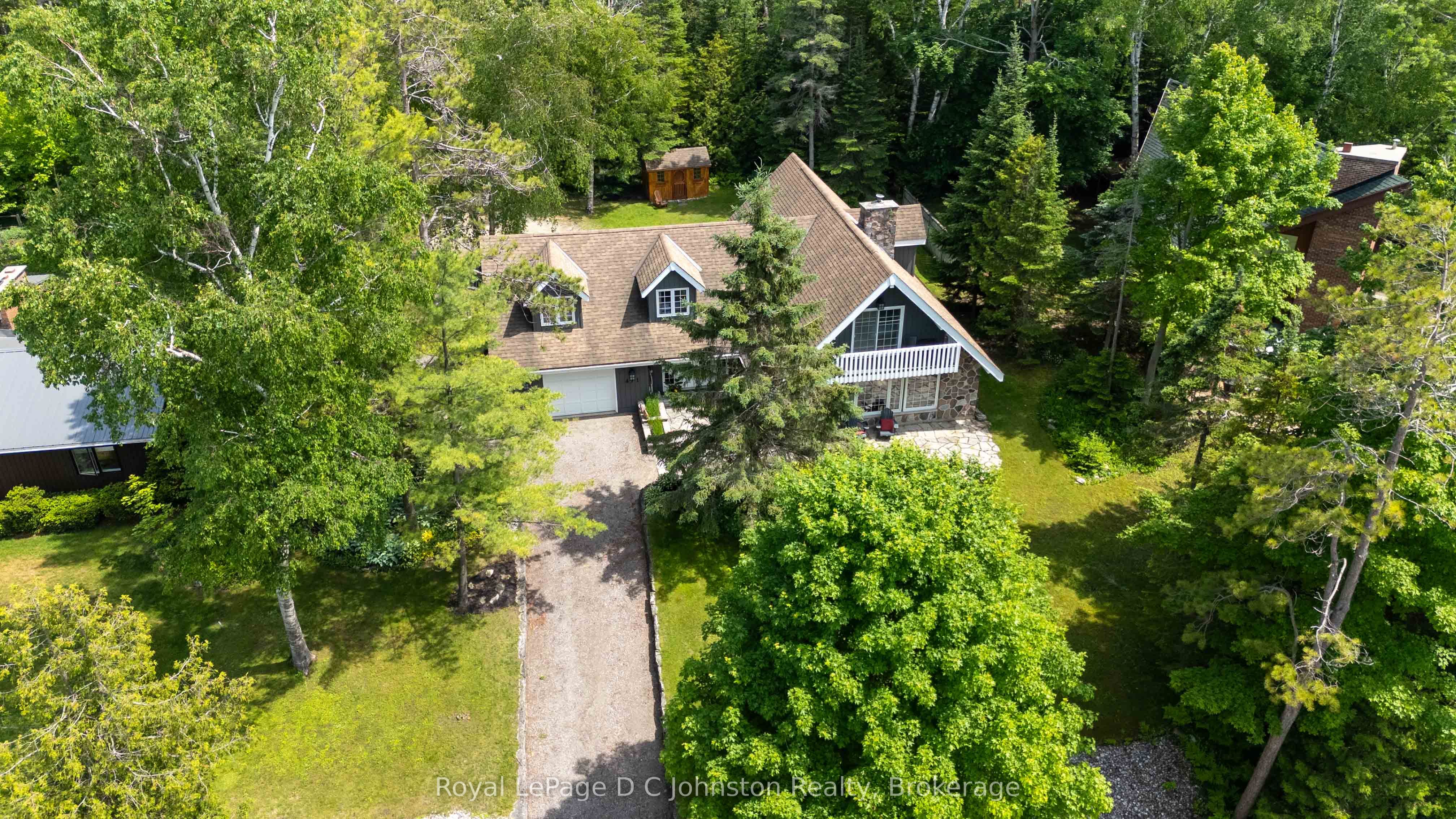 471 Eckford Avenue photo 1